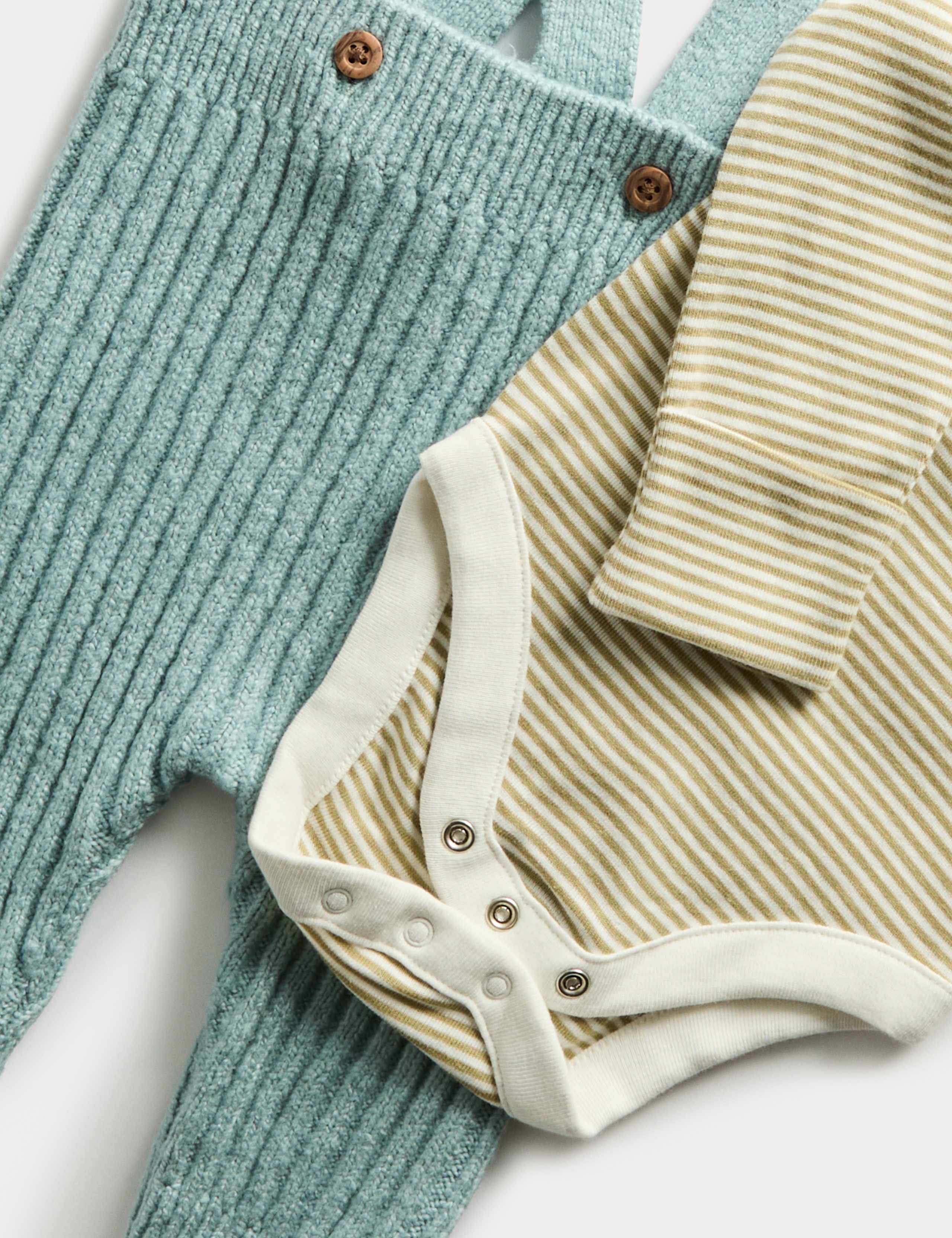 2pc Cotton Rich Sprig Dungaree Outfit (0-12 Mths) 3 of 3