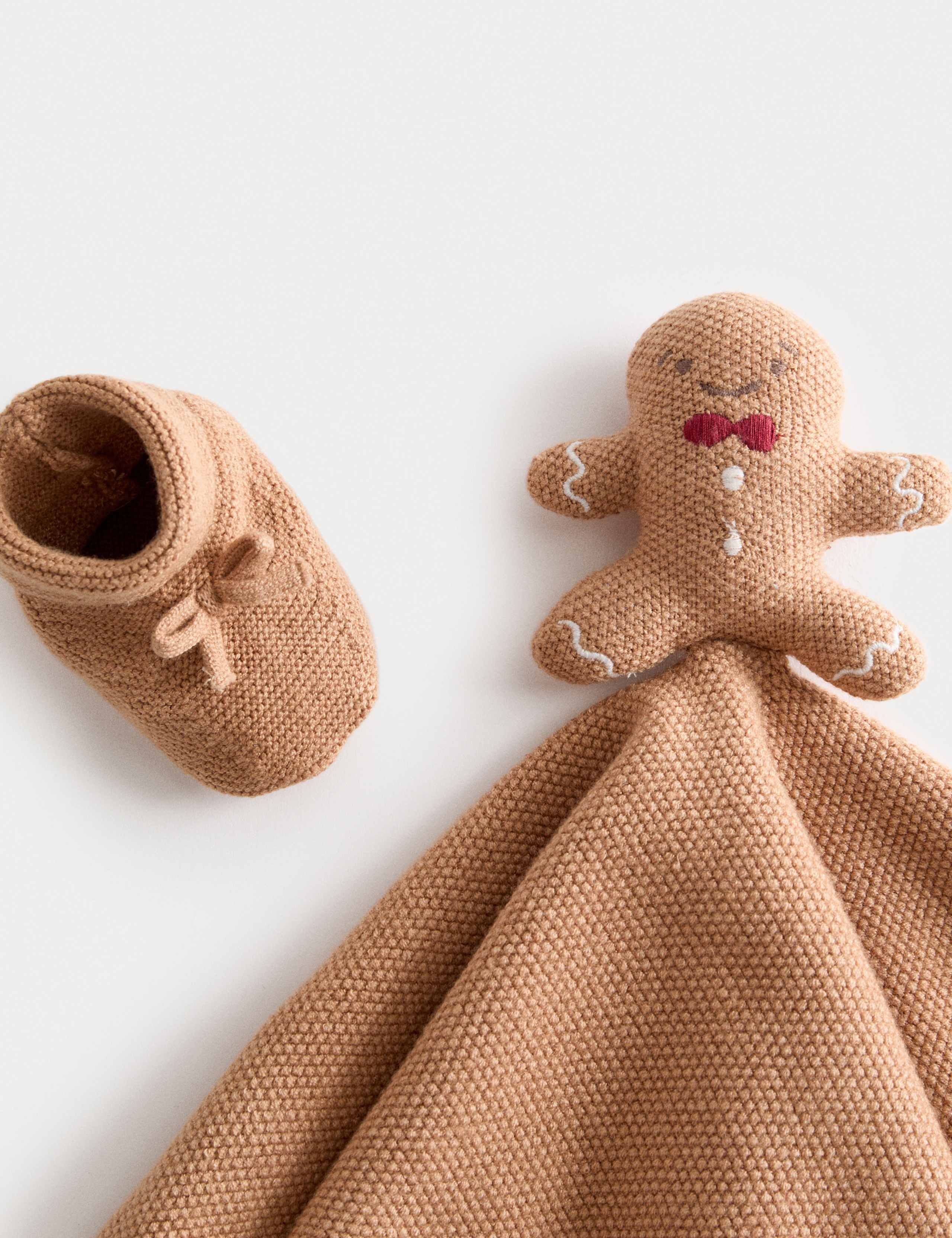 Comforter & Booties Set (1 Mths - 12 Mths) 2 of 2