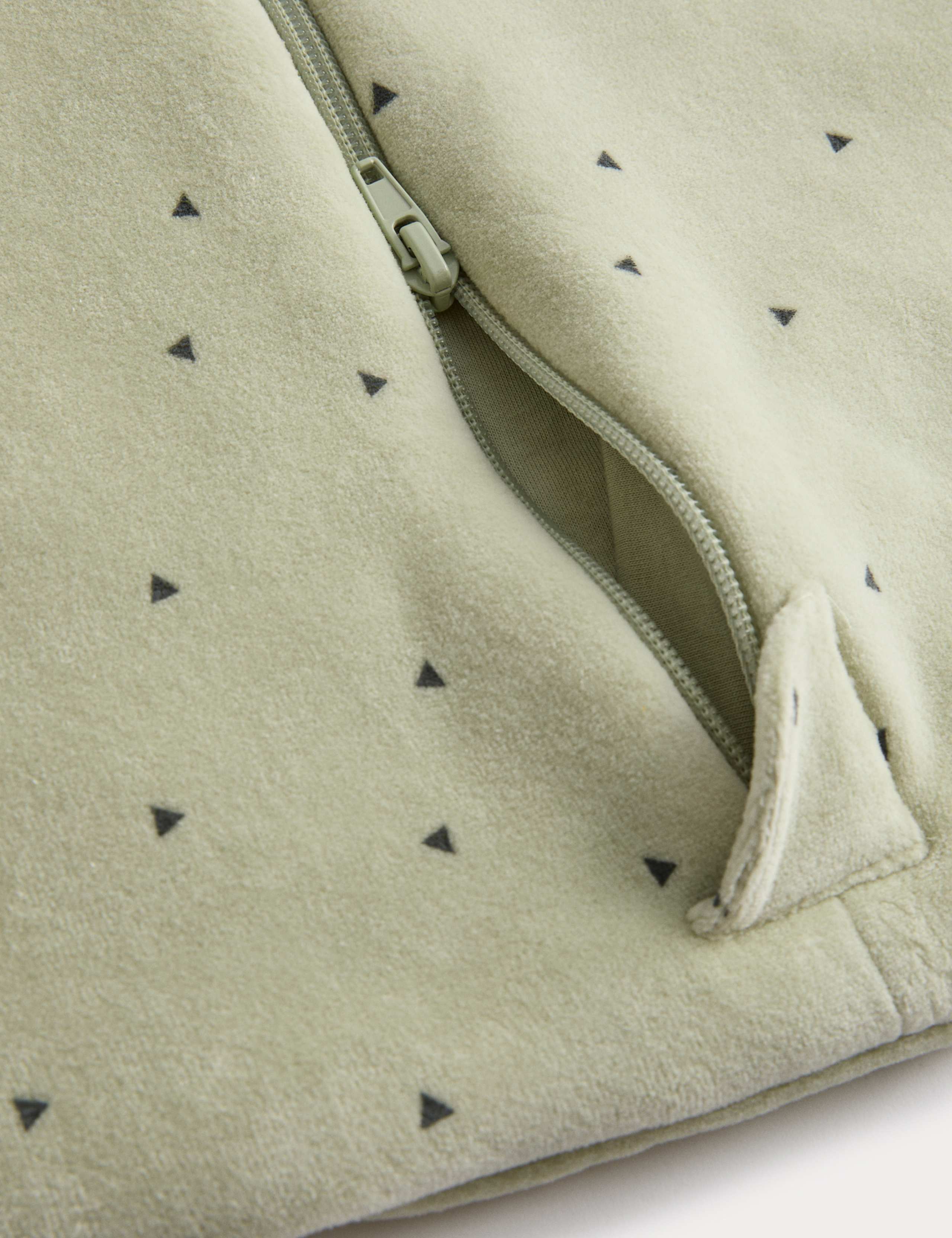 Velour Geometric 2.5 Tog Sleeping Bag (0-36 Mths) 2 of 3