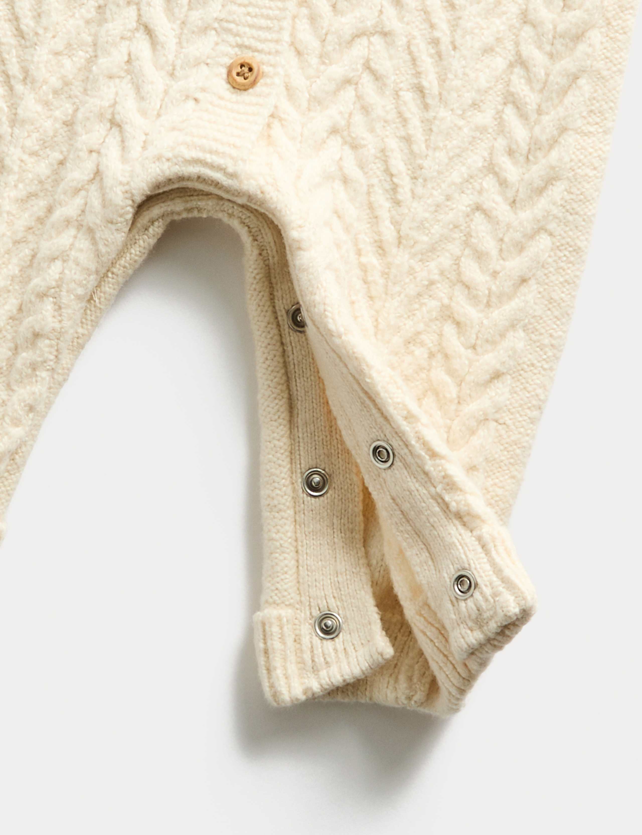 2pc Cable Knitted Outfit (0-12 Mths) 3 of 4