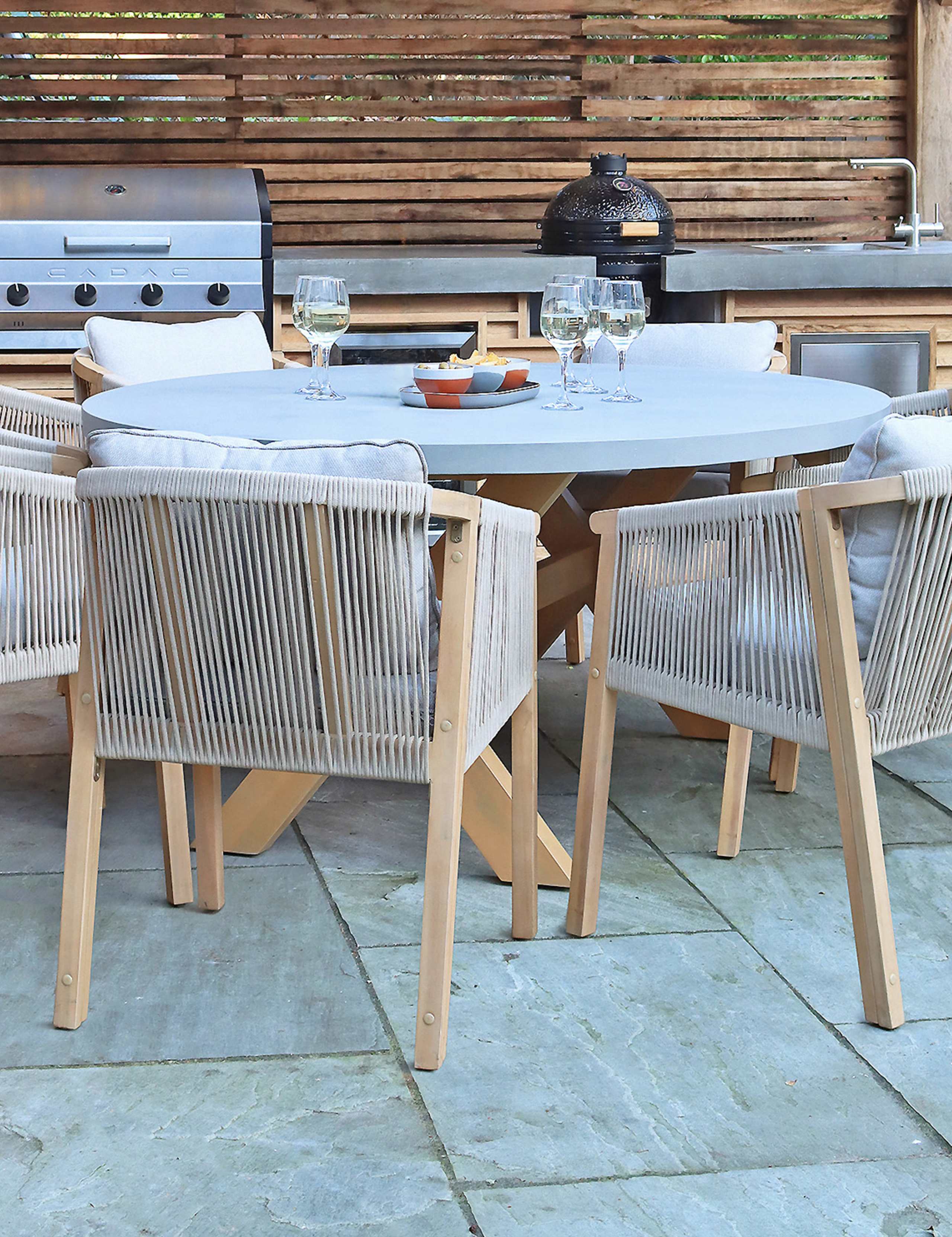 Luna 8 Seater Garden Table & Chairs 2 of 5