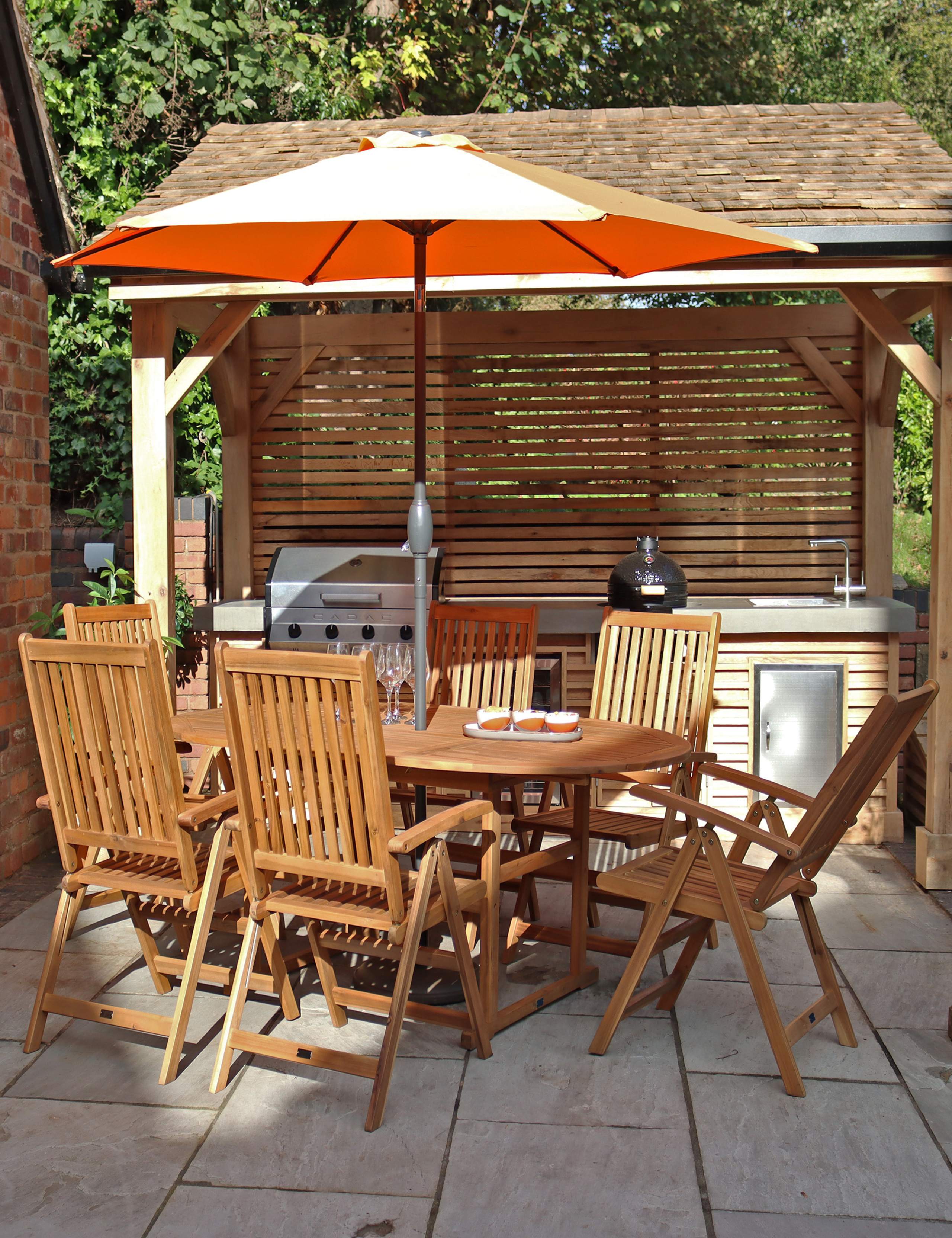 Turnbury 6 Seater Garden Table & Chairs 2 of 4