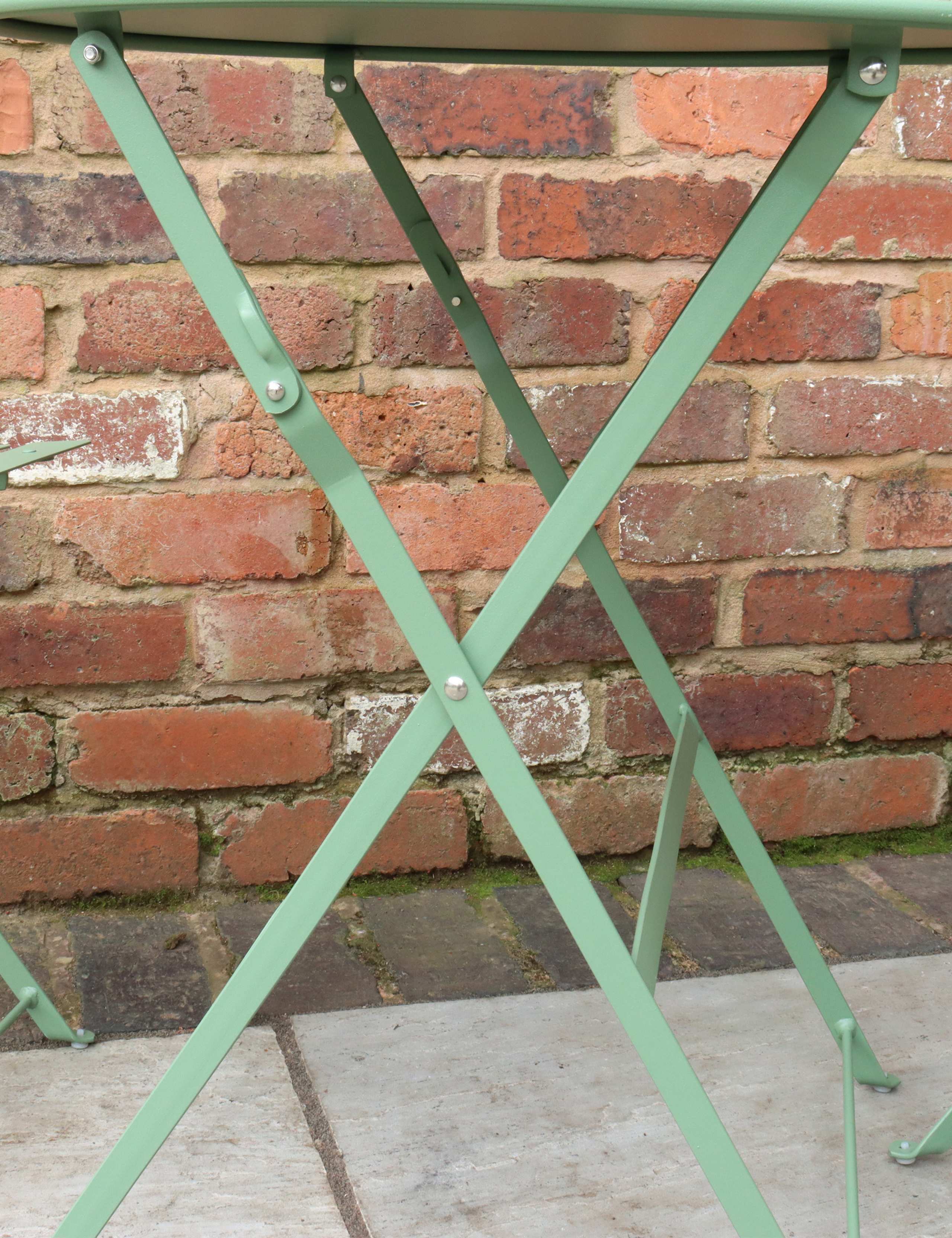 Padstow Bistro Garden Table & Chairs 3 of 6