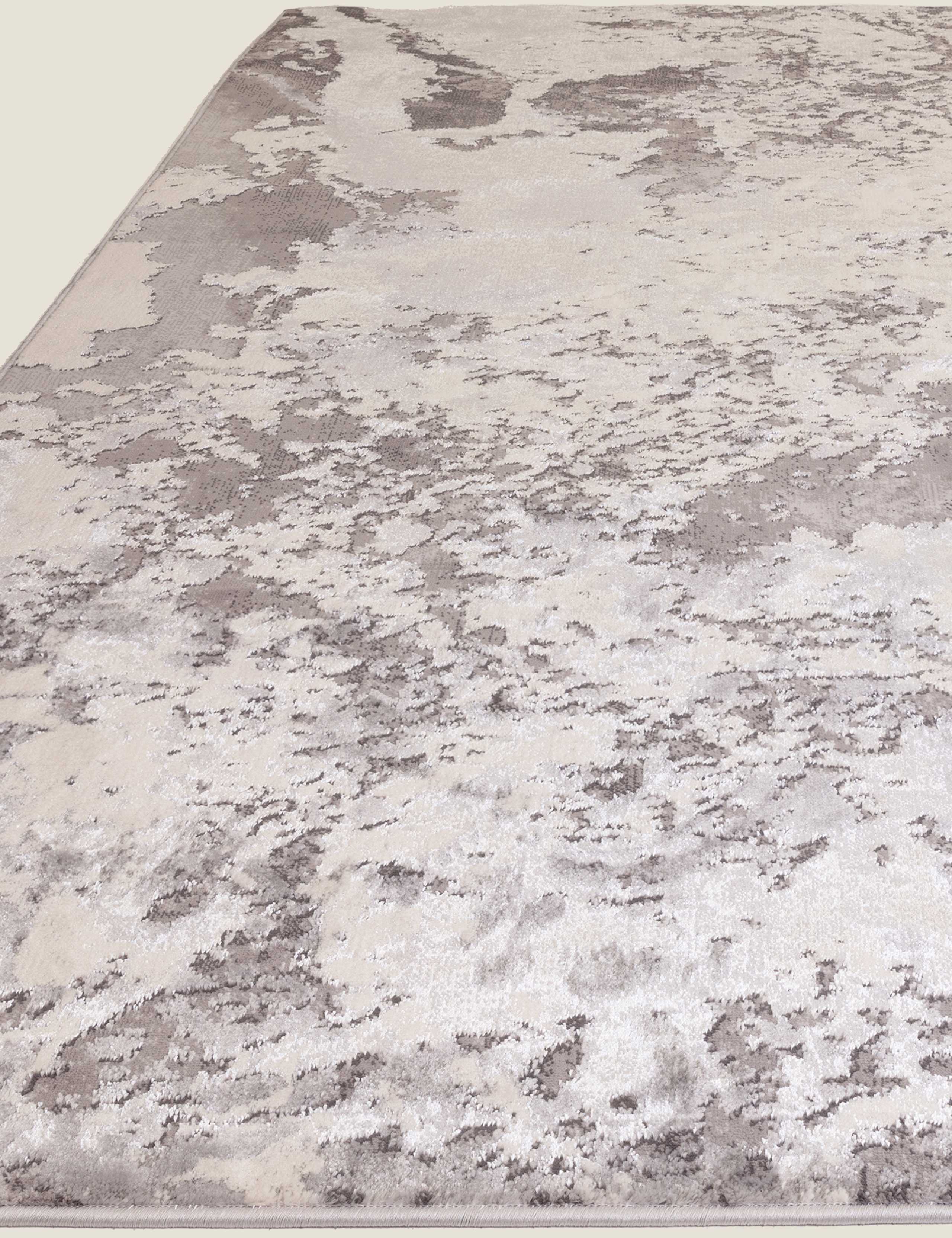 Mist Luxe Rug 3 of 7