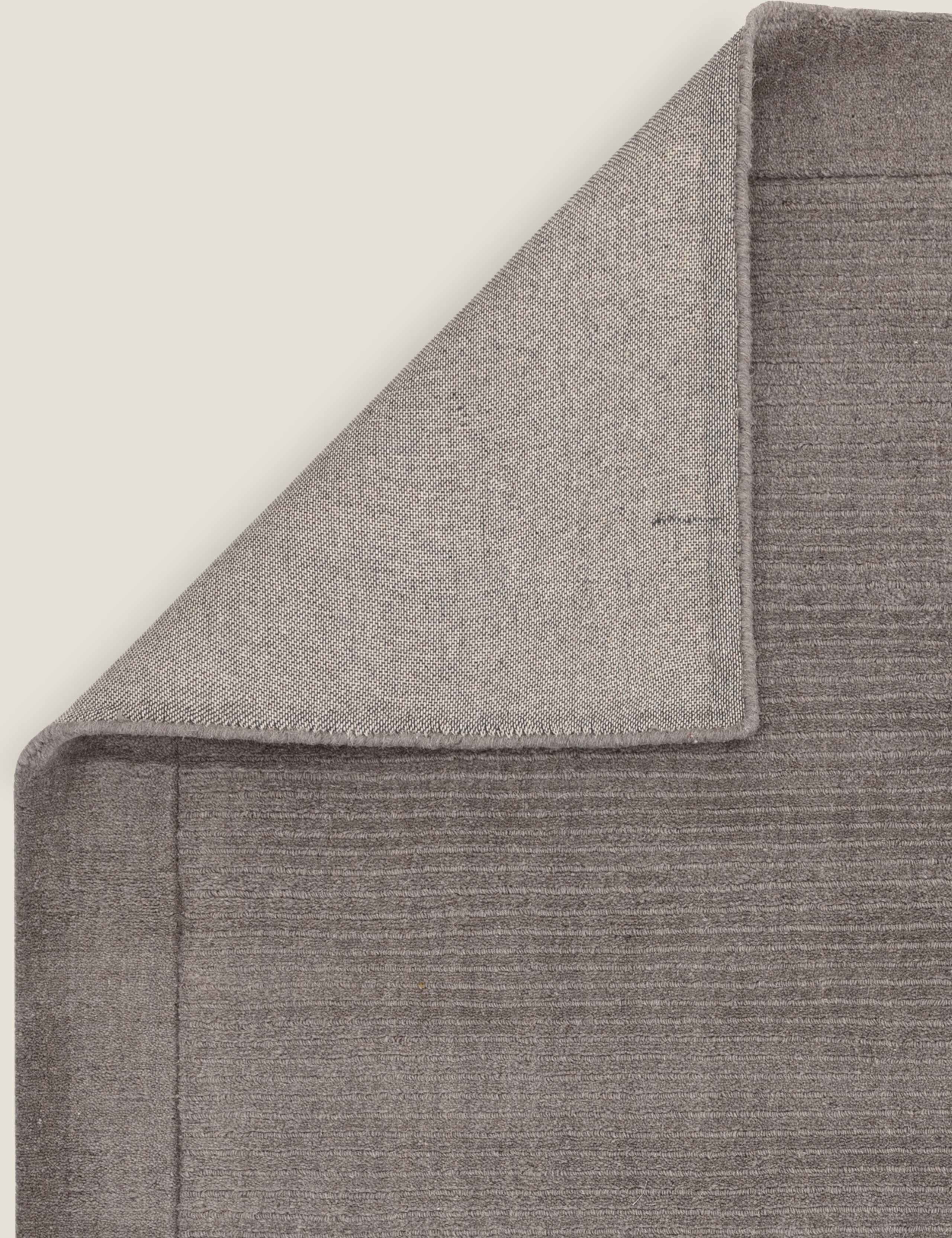 Wool Frame Border Rug 5 of 7