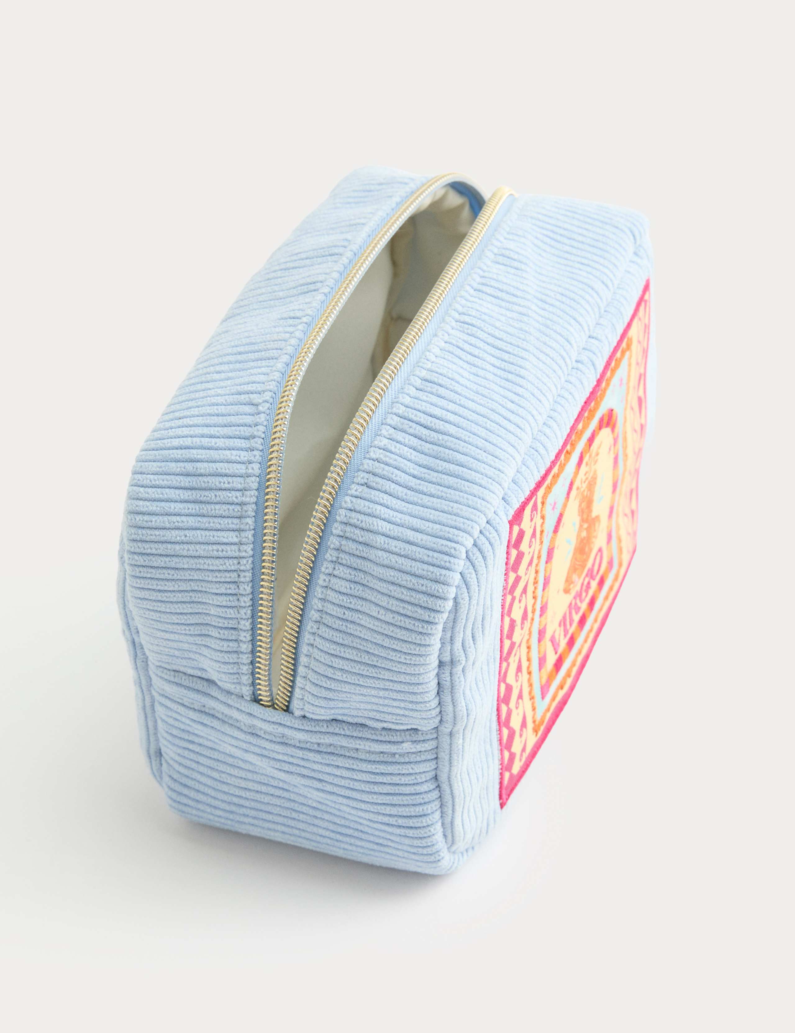 Virgo Toiletry Bag 1 of 3