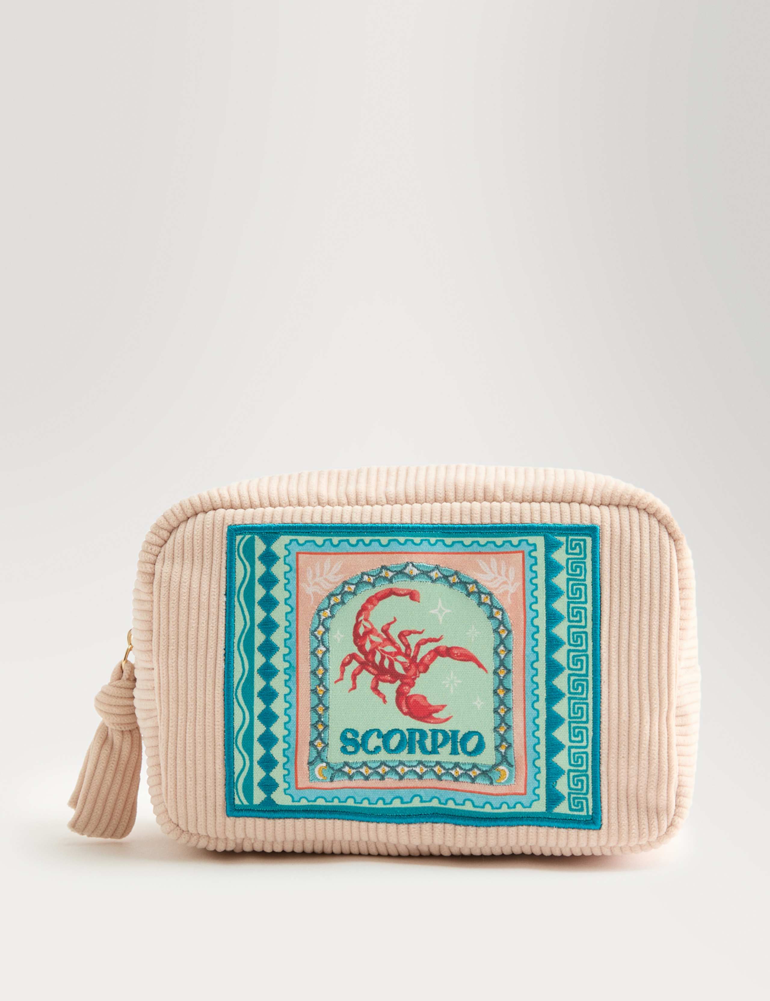 Scorpio Toiletry Bag 2 of 3