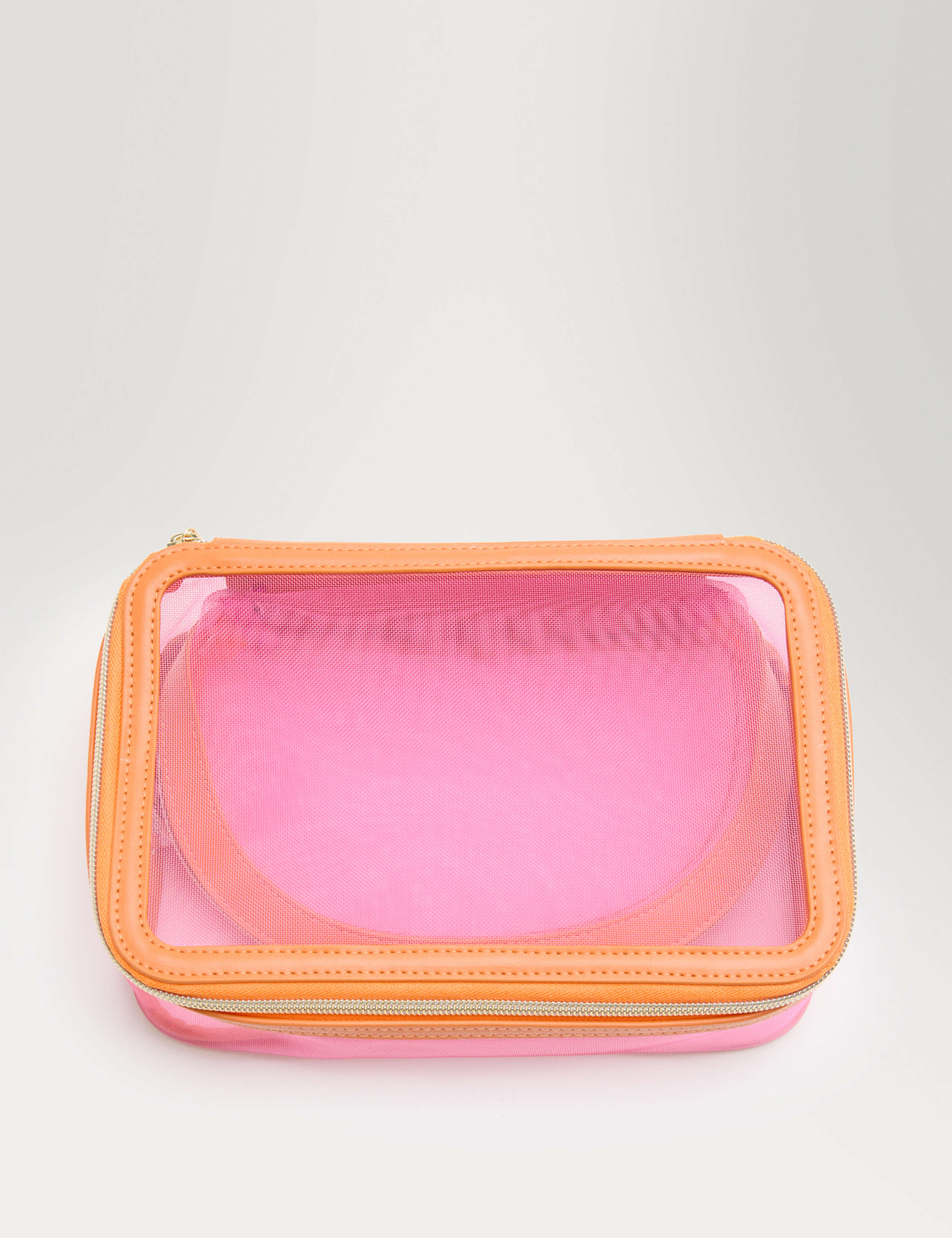 Set of 2 Mesh Toiletry Bags 2 of 3