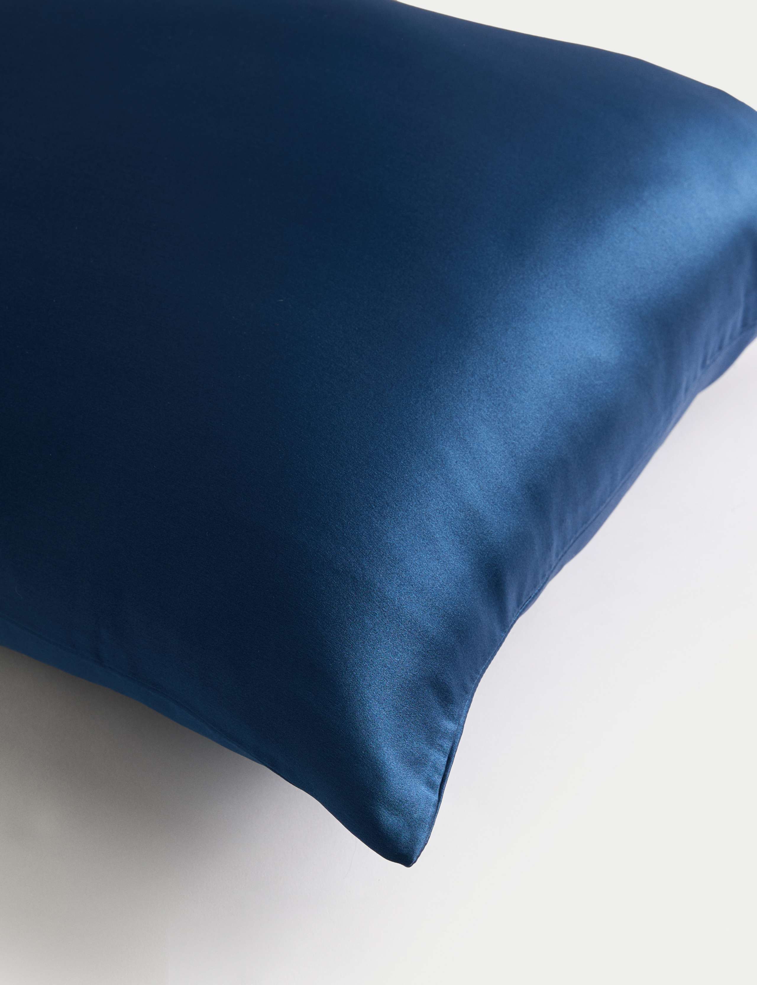 Pure Mulberry Silk Pillowcase 2 of 3
