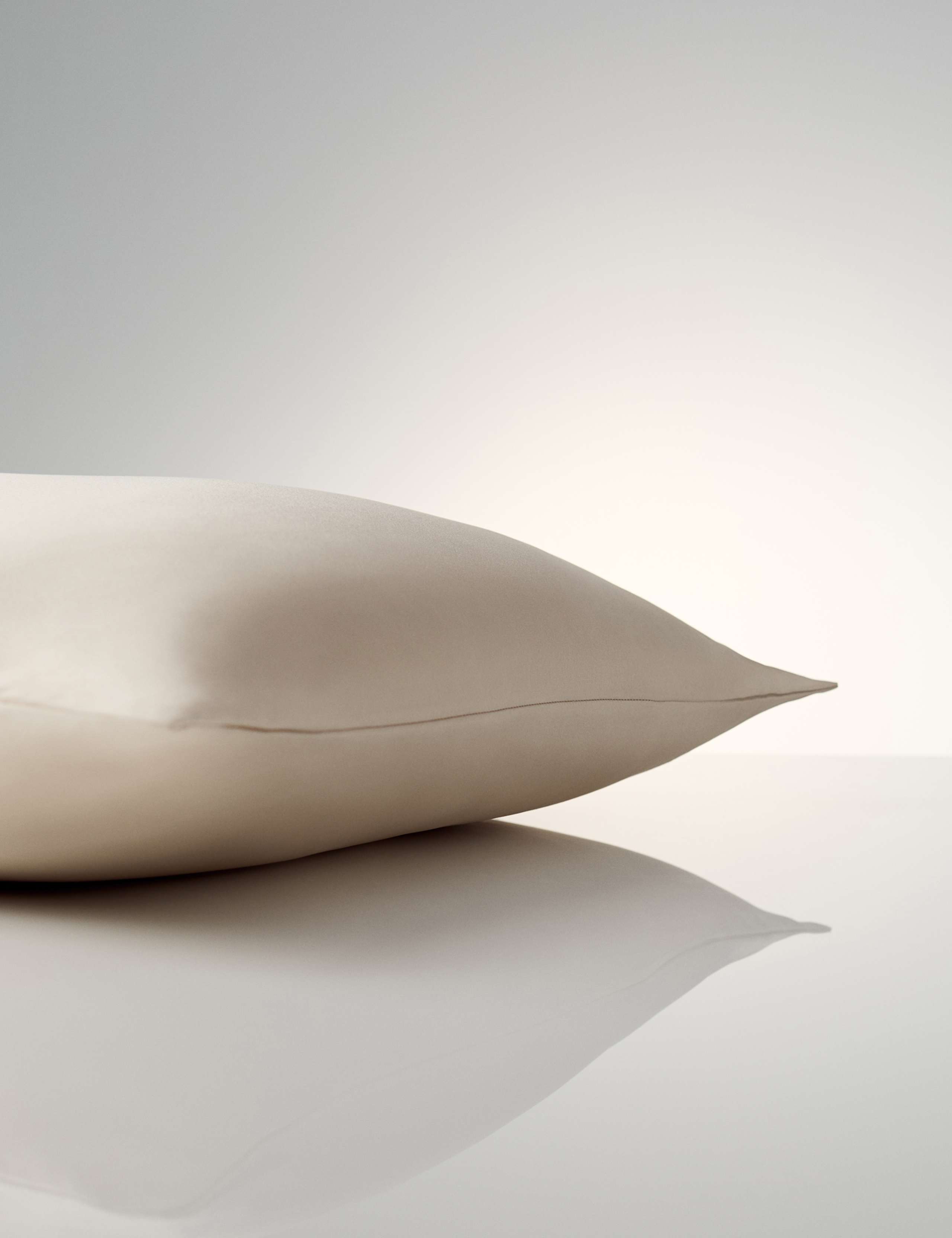 Pure Mulberry Silk Pillowcase 1 of 3