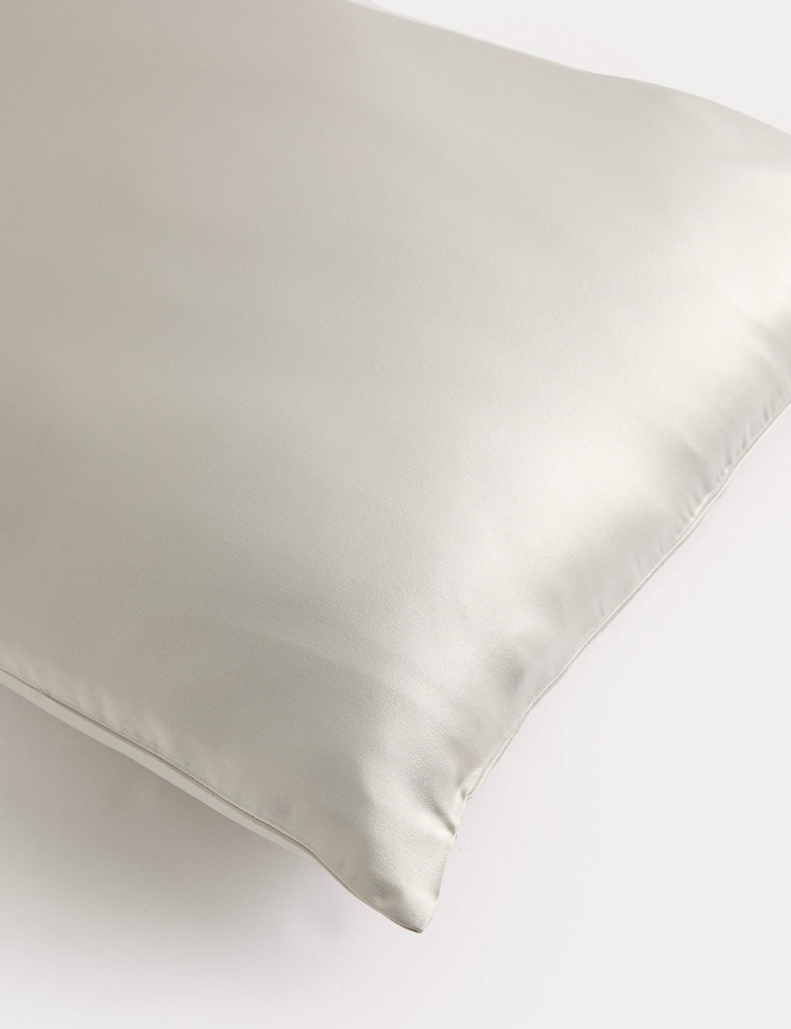 Pure Mulberry Silk Pillowcase 2 of 3