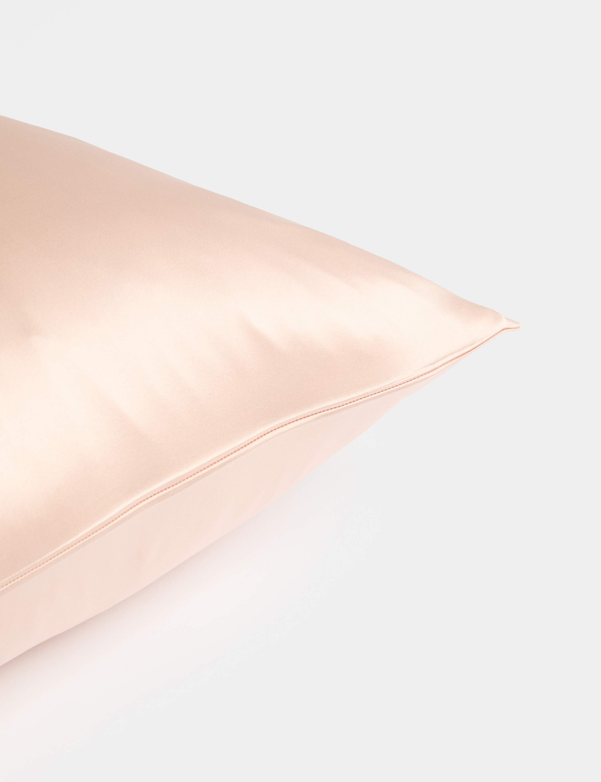 Silk Heatless Hair Set and Pillowcase 4 of 6