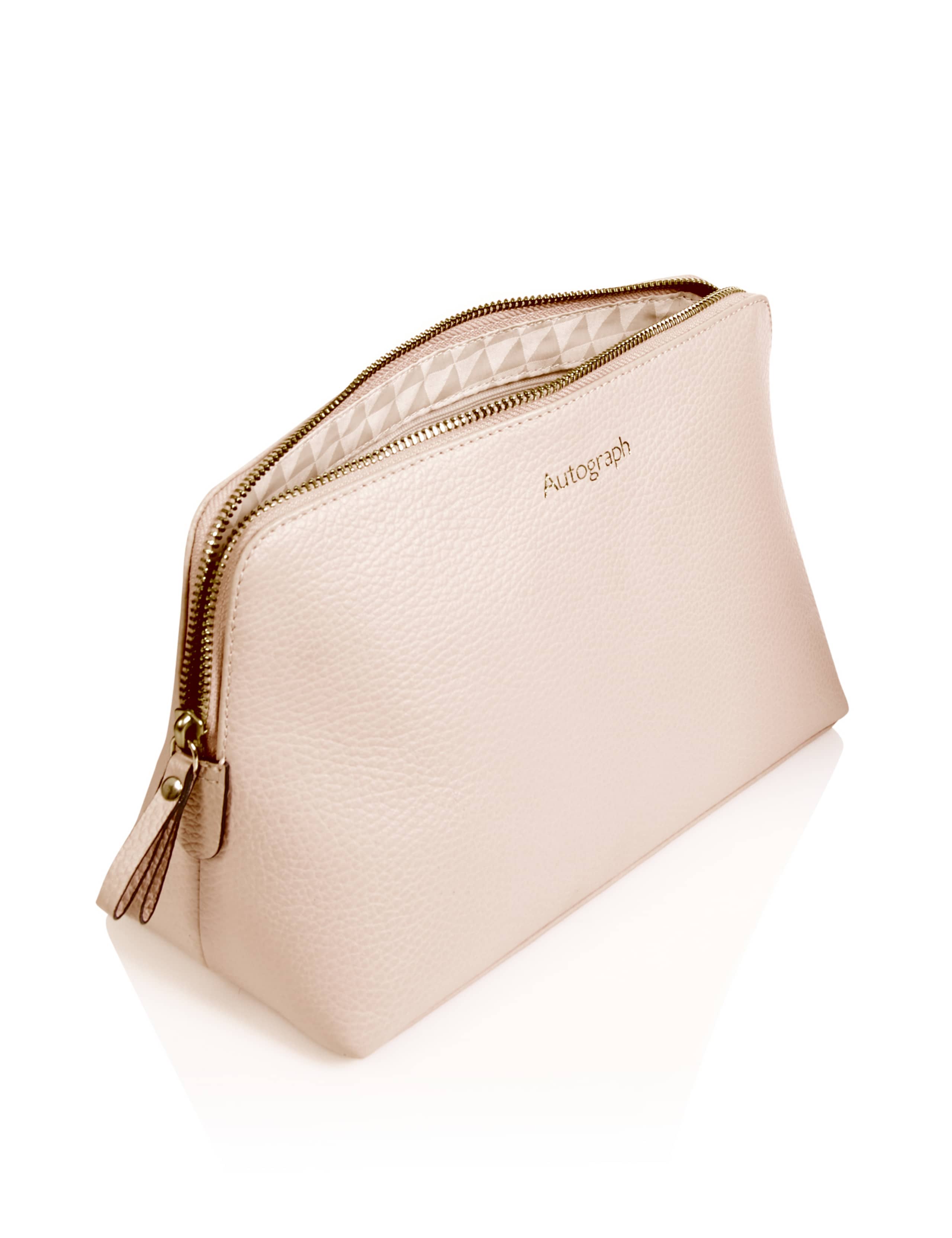 Luxury Leather Wash Bag 2 of 2