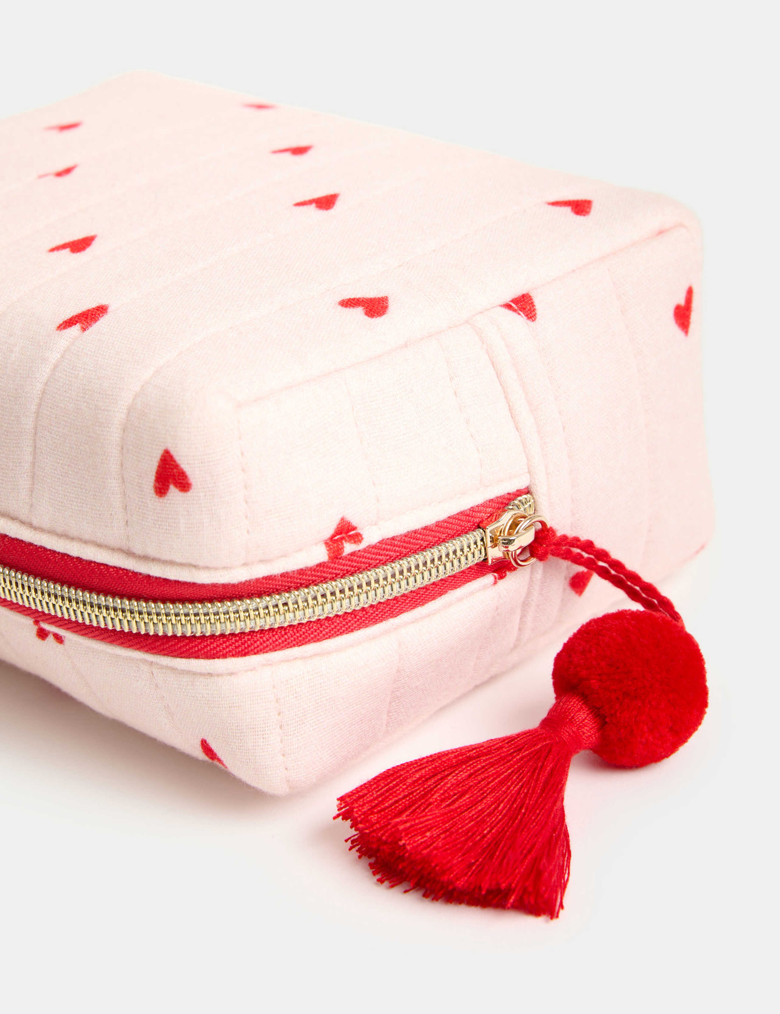 Quilted Wash Bag 3 of 3