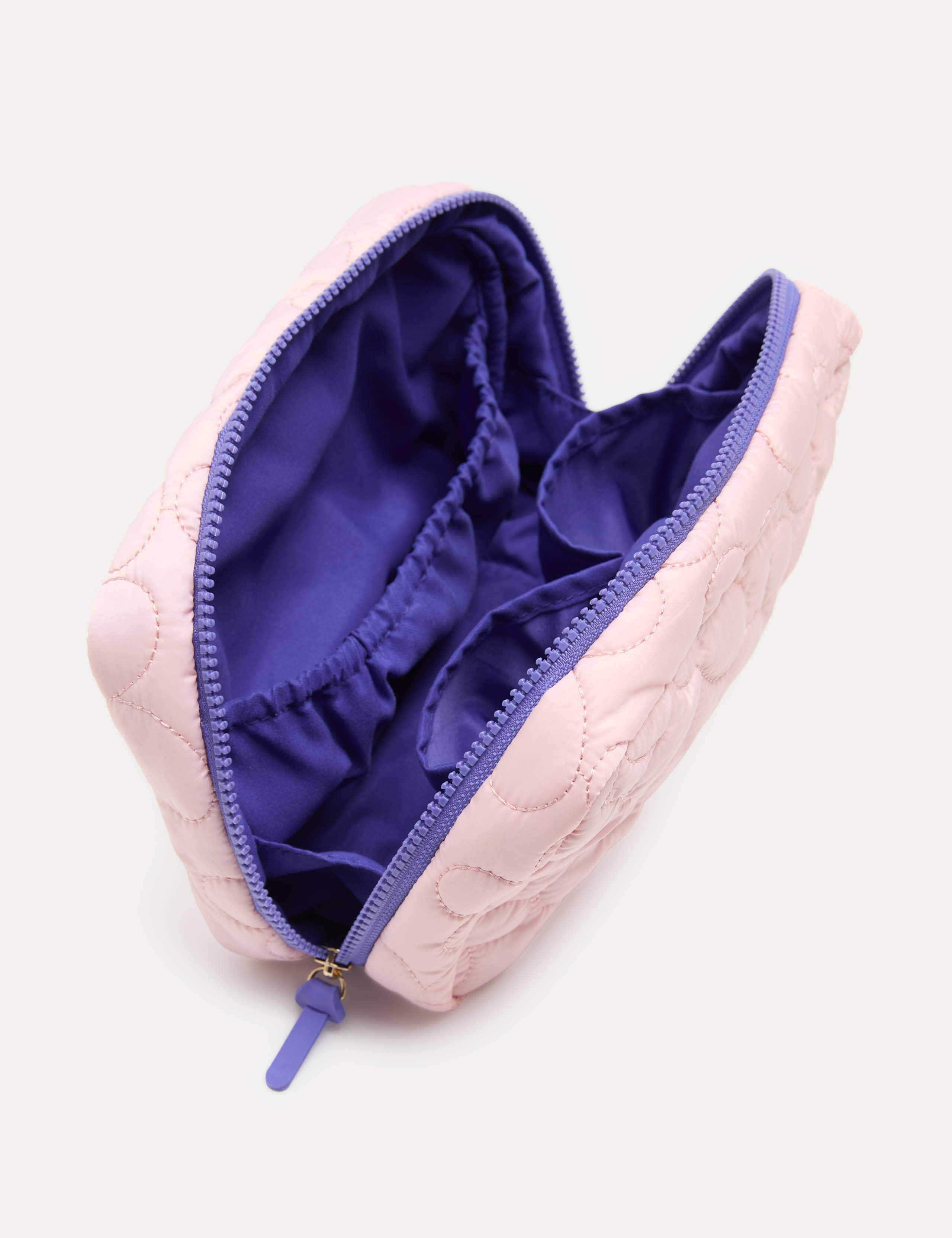 Quilted Floral Bag 2 of 3