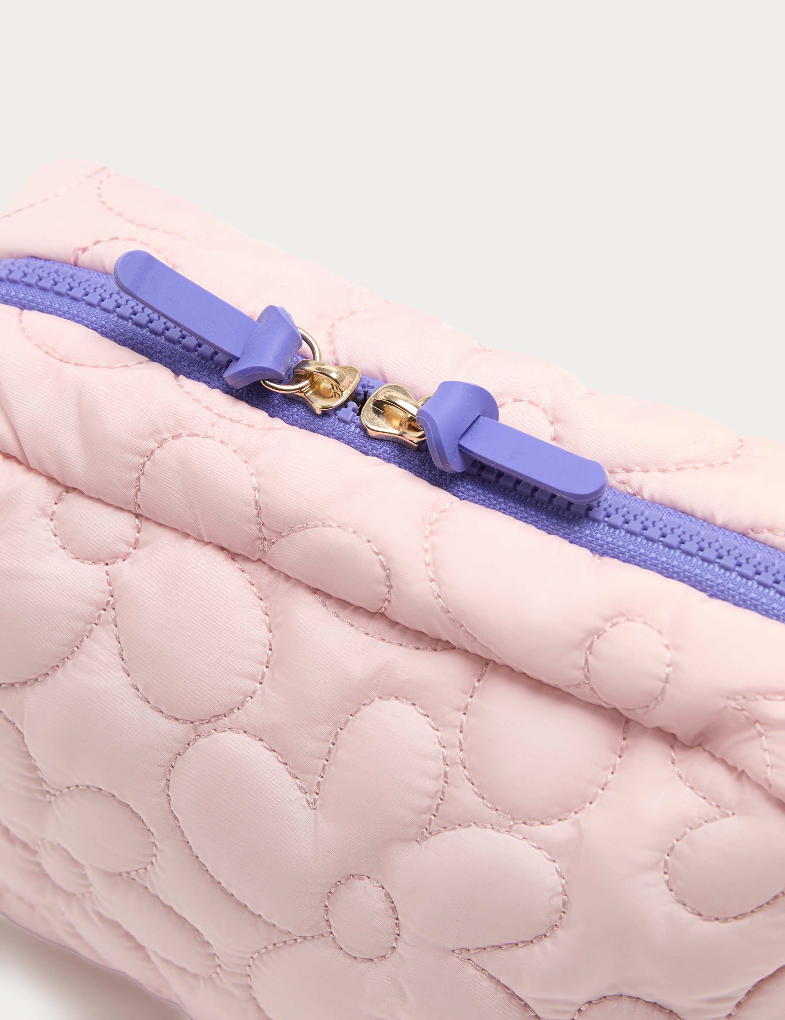 Quilted Floral Make Up Bag 3 of 3