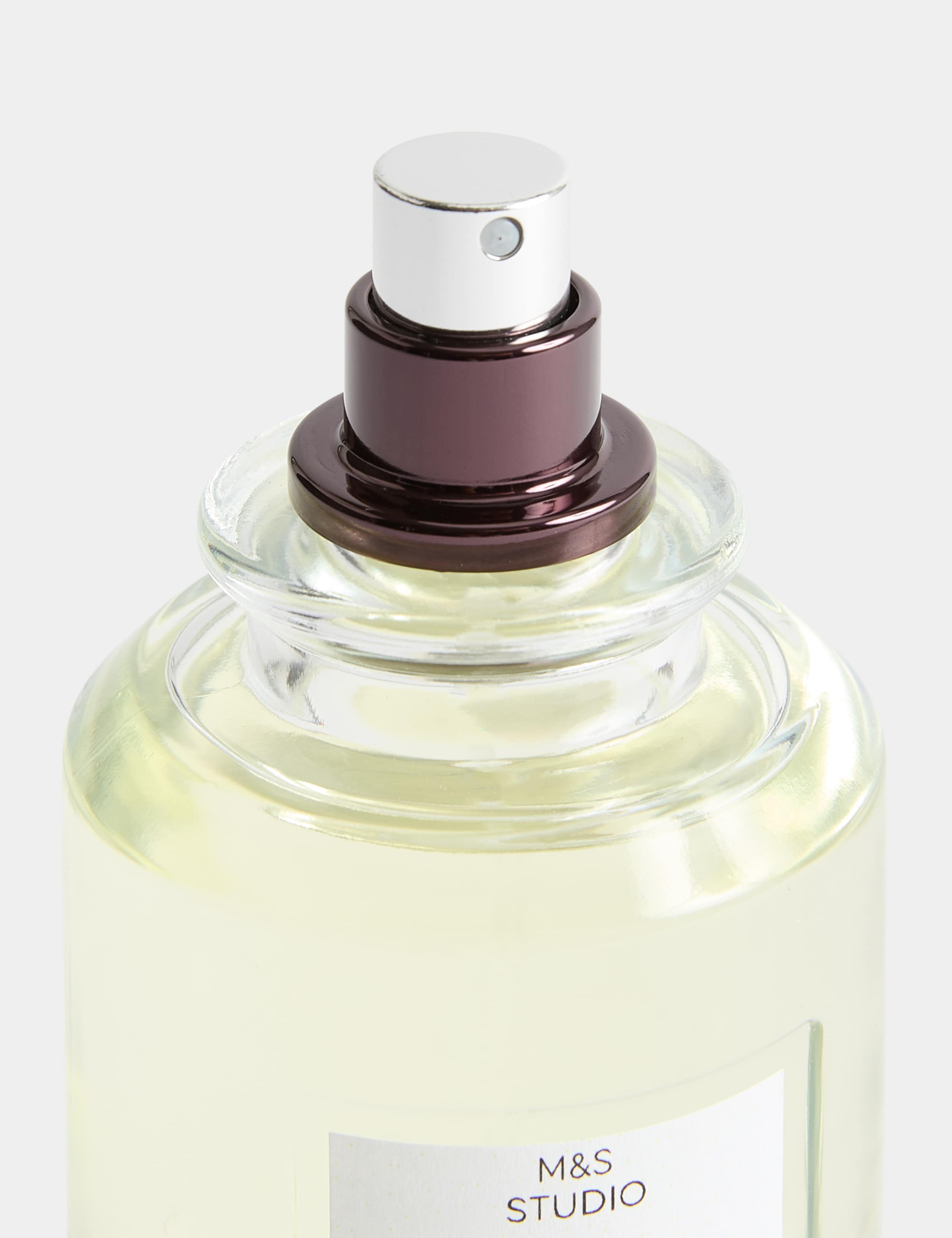 Cedar Vale Body Spray 100ml 4 of 4