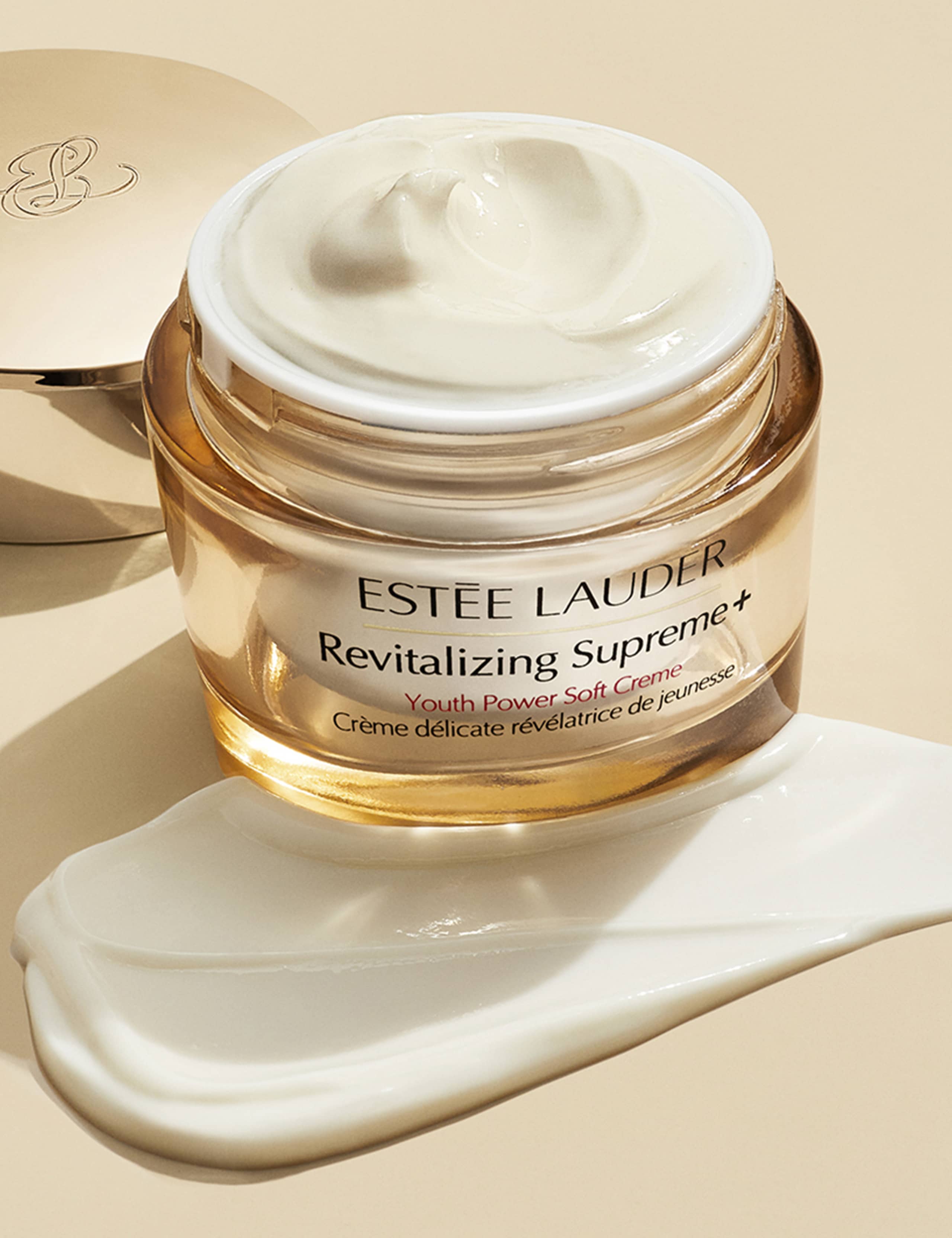 Revitalizing Supreme+ Youth Power Soft Creme Moisturiser 50ml 3 of 5