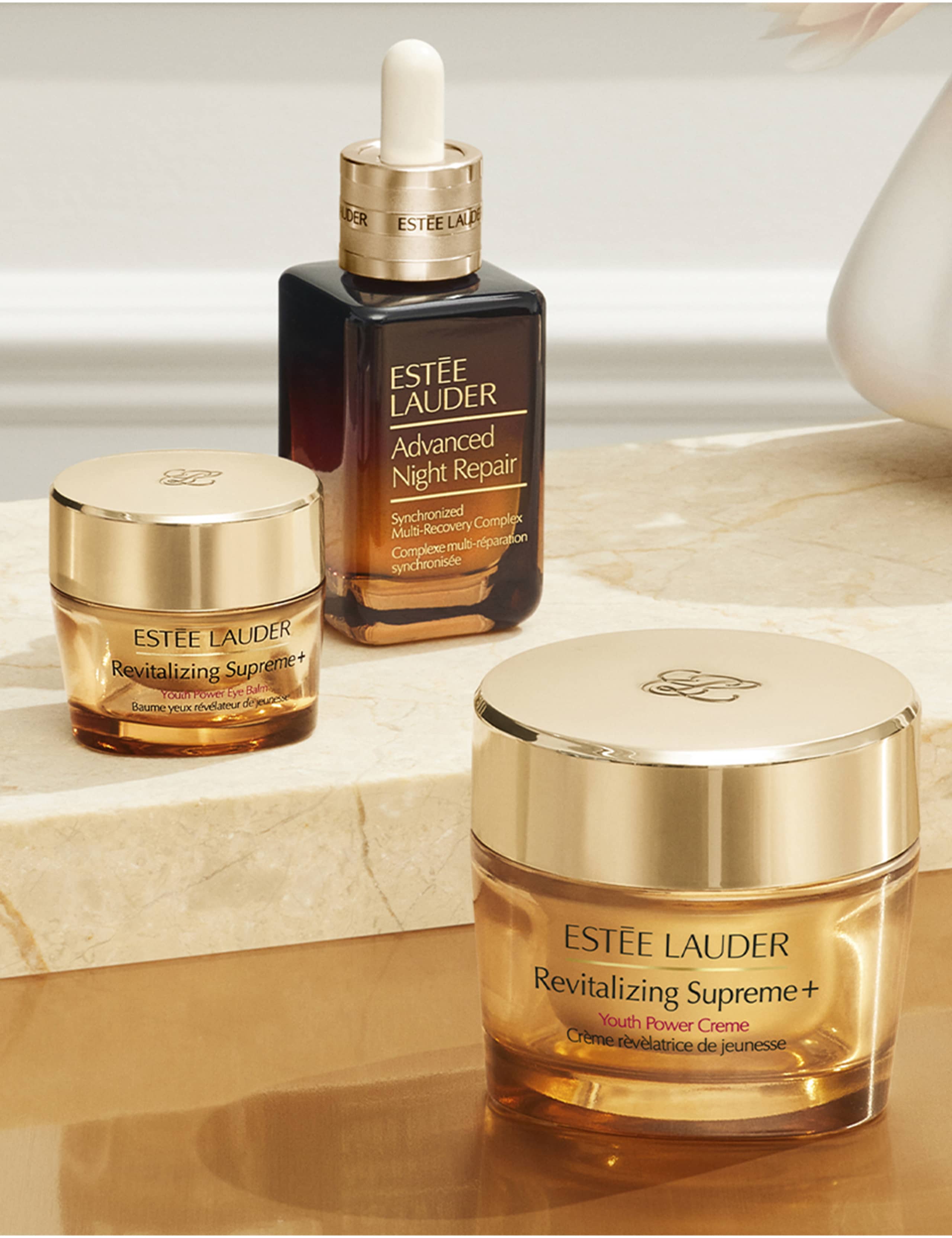 Revitalizing Supreme+ Youth Power Creme Moisturiser Refill 50ml 8 of 8