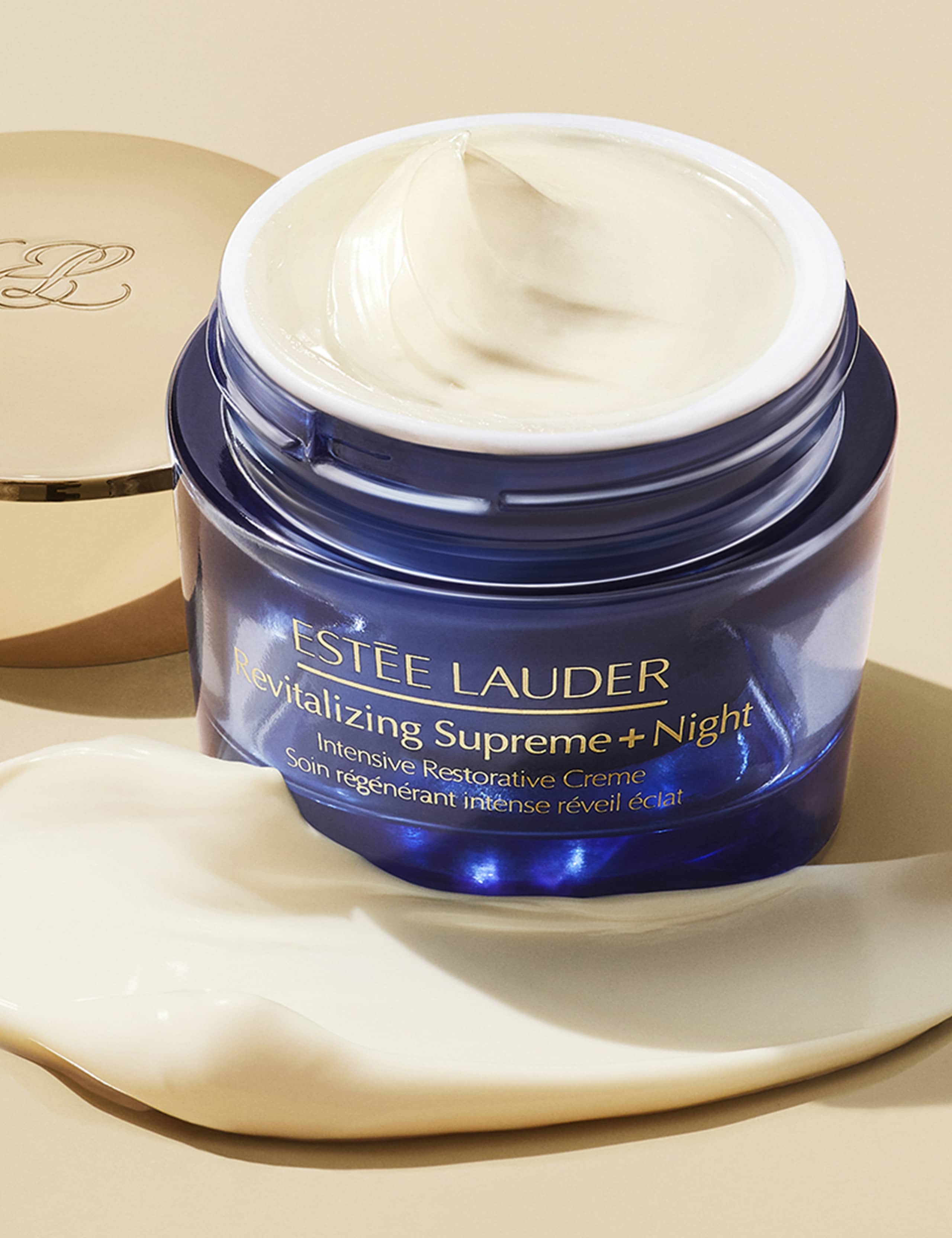 Revitalizing Supreme+ Night Intensive Restorative Creme 50ml 3 of 6