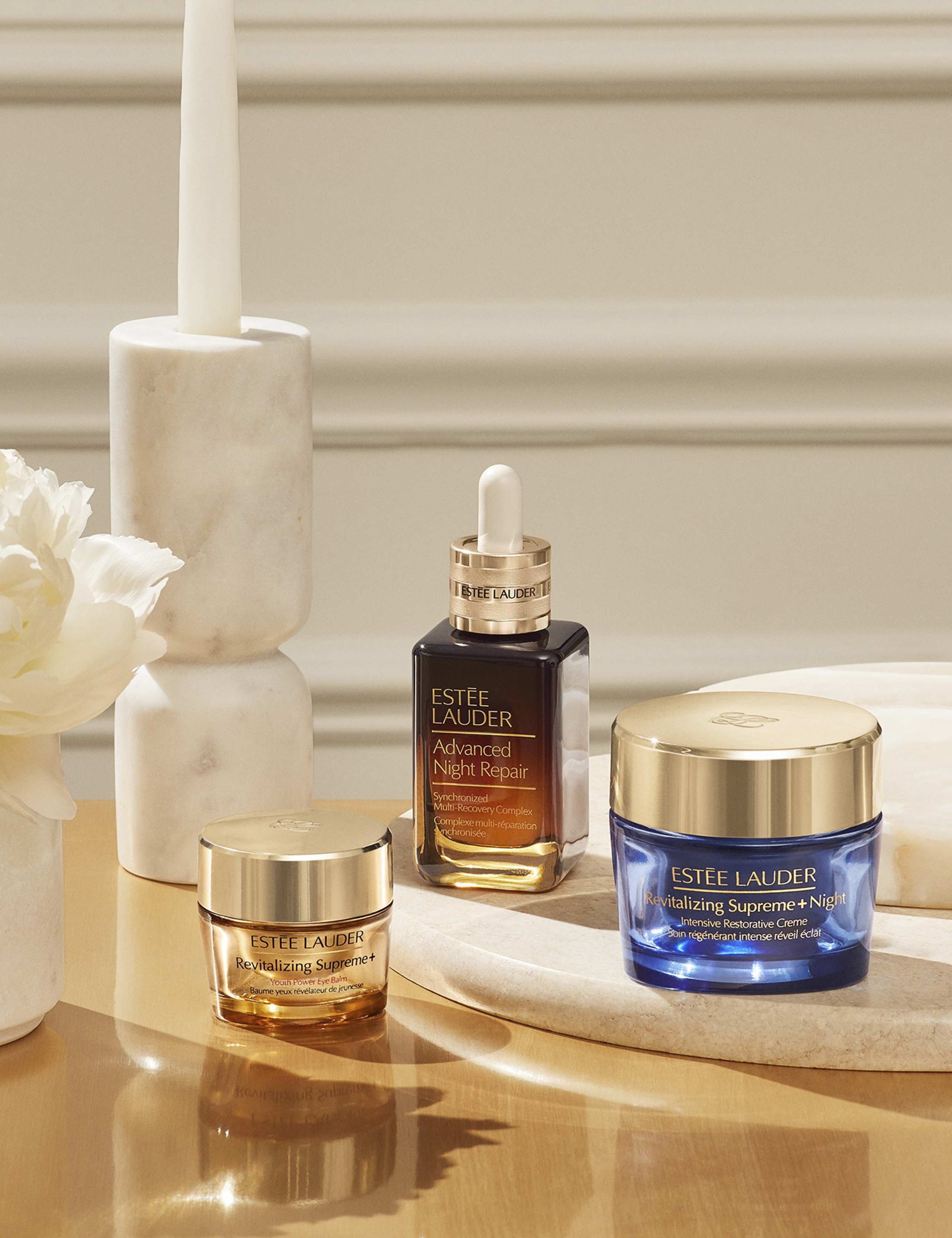 Revitalizing Supreme+ Night Intensive Restorative Creme 50ml 6 of 6