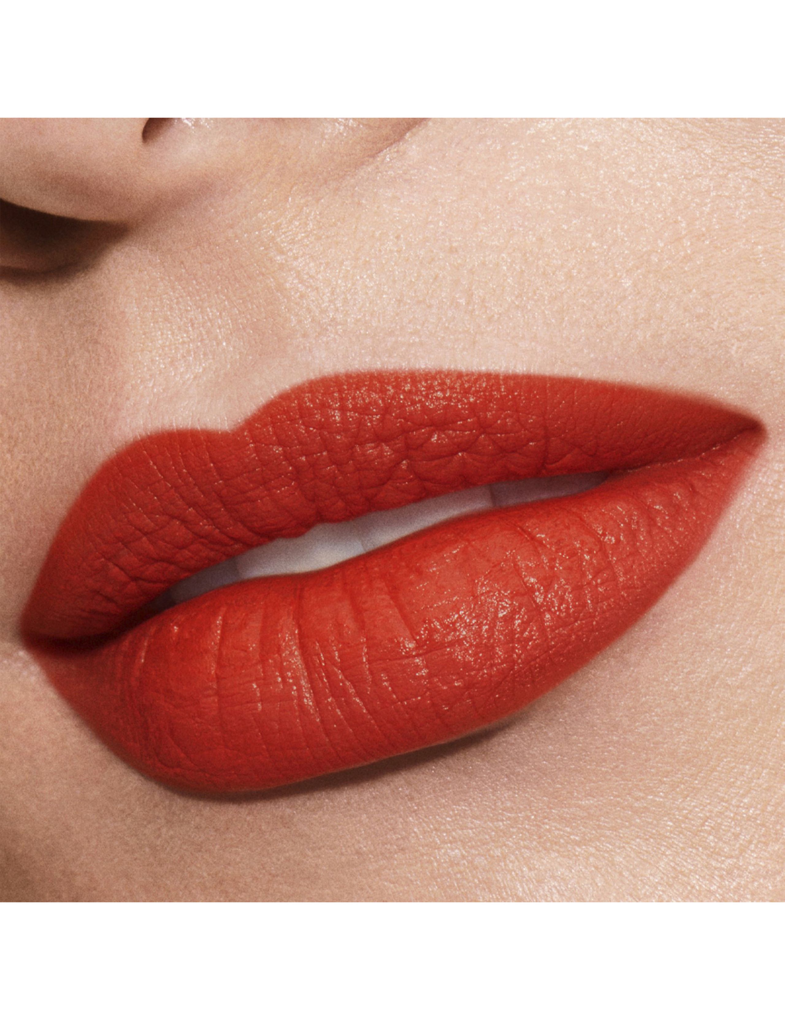 Pure Color Explicit Silk Matte Lipstick 3 of 5