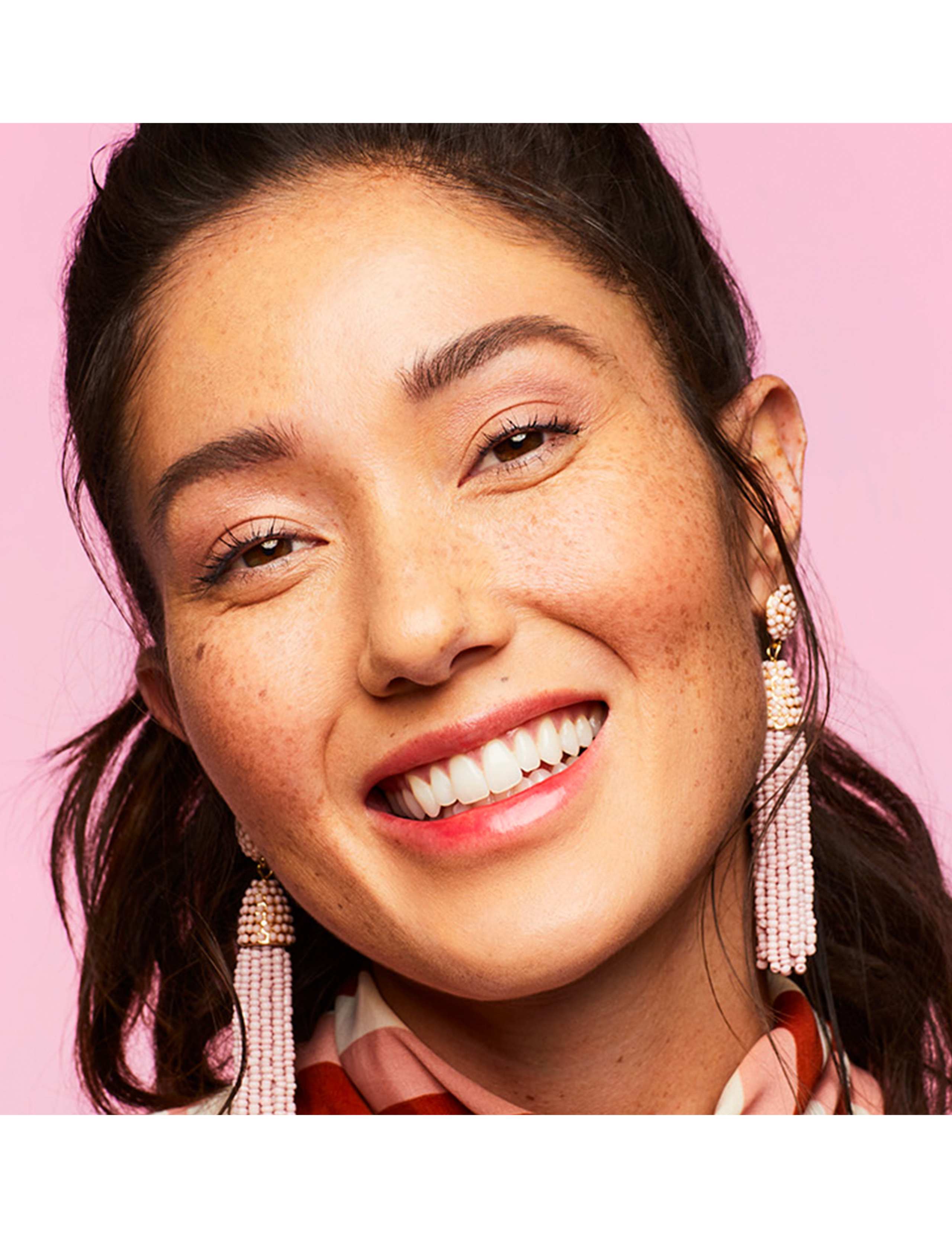 Gimme Brow + Volumising Eyebrow Gel 3g 3 of 5