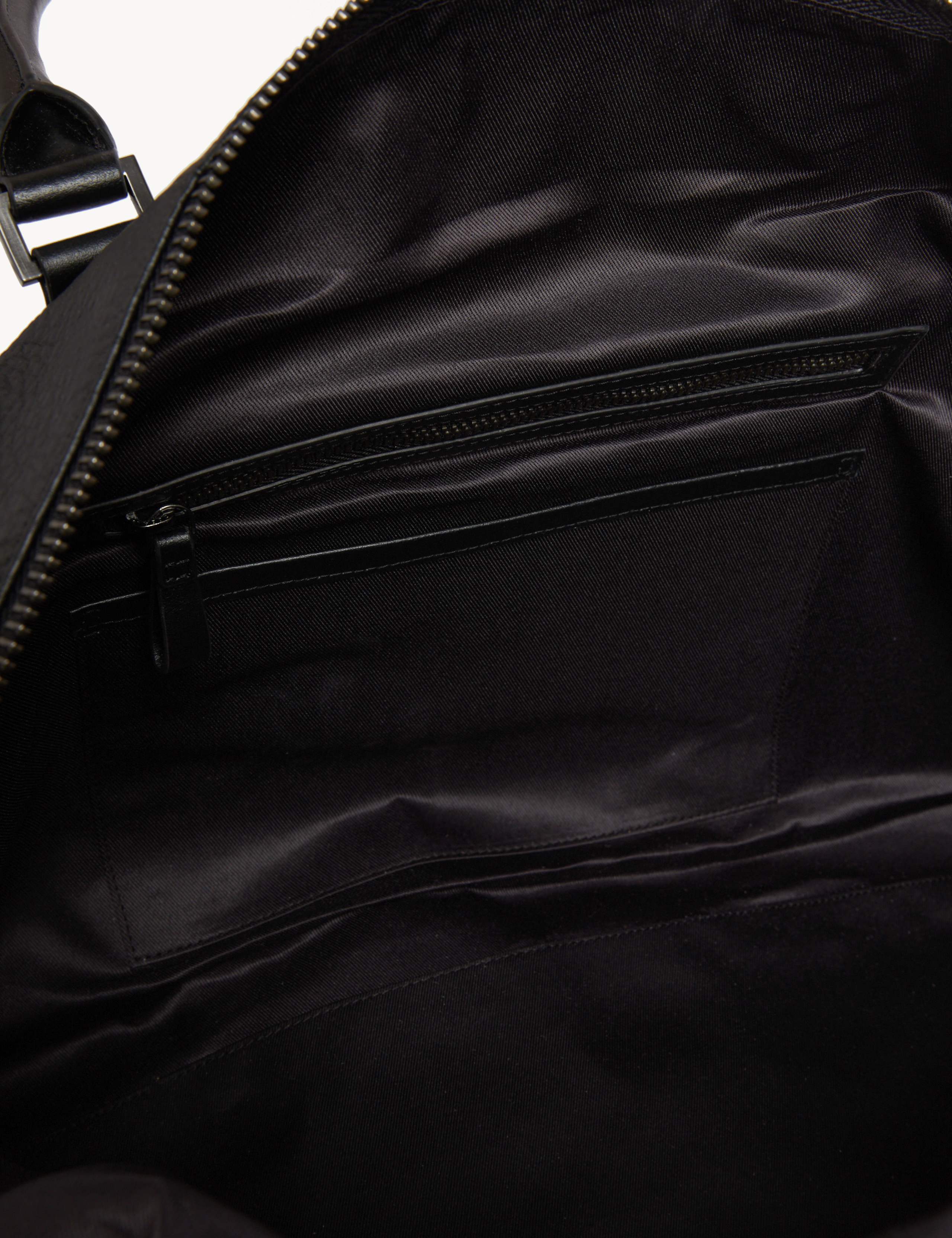 Personalised Men's Leather Weekend Bag 3 of 4