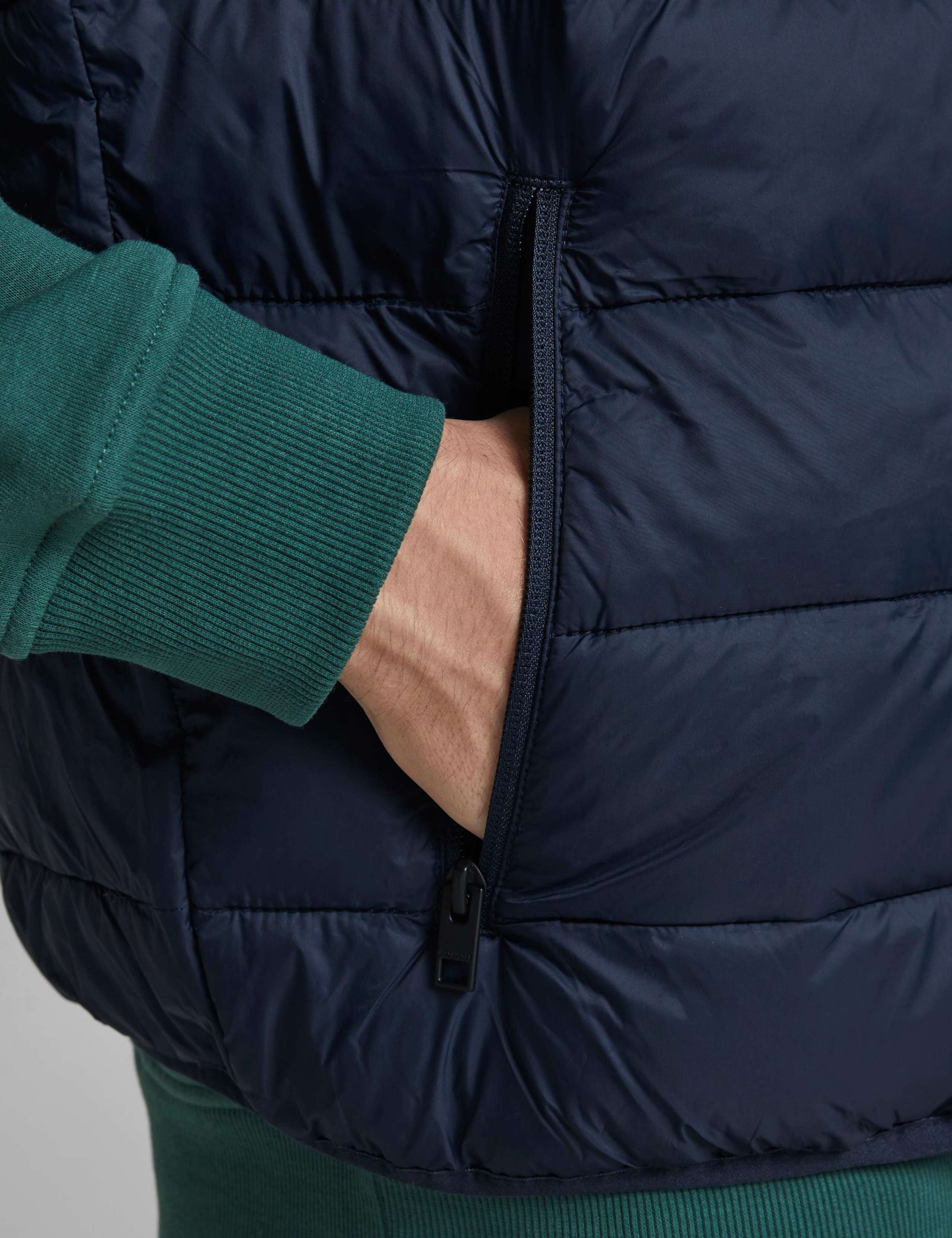 Padded Gilet 5 of 6