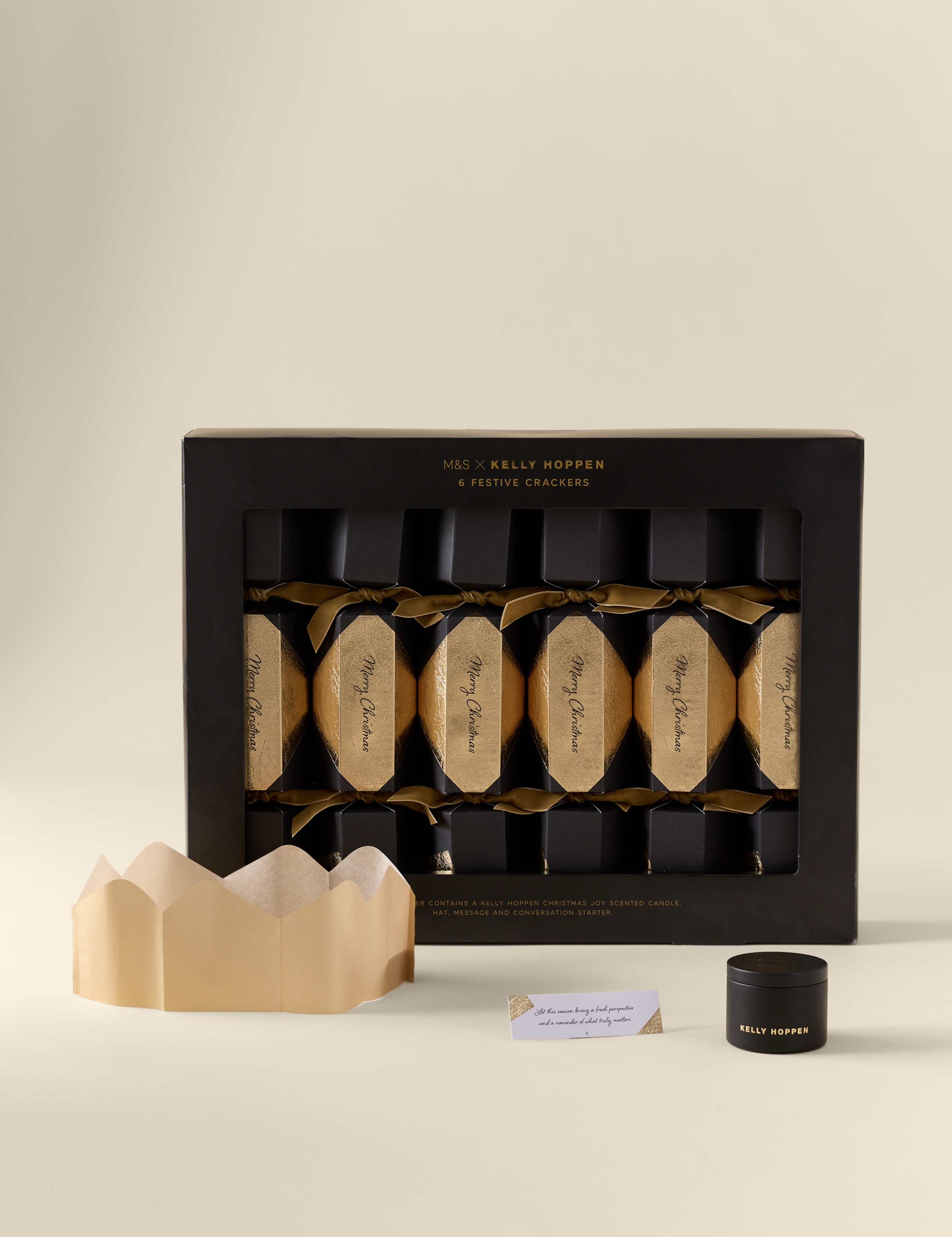 6 Christmas Crackers 2 of 6