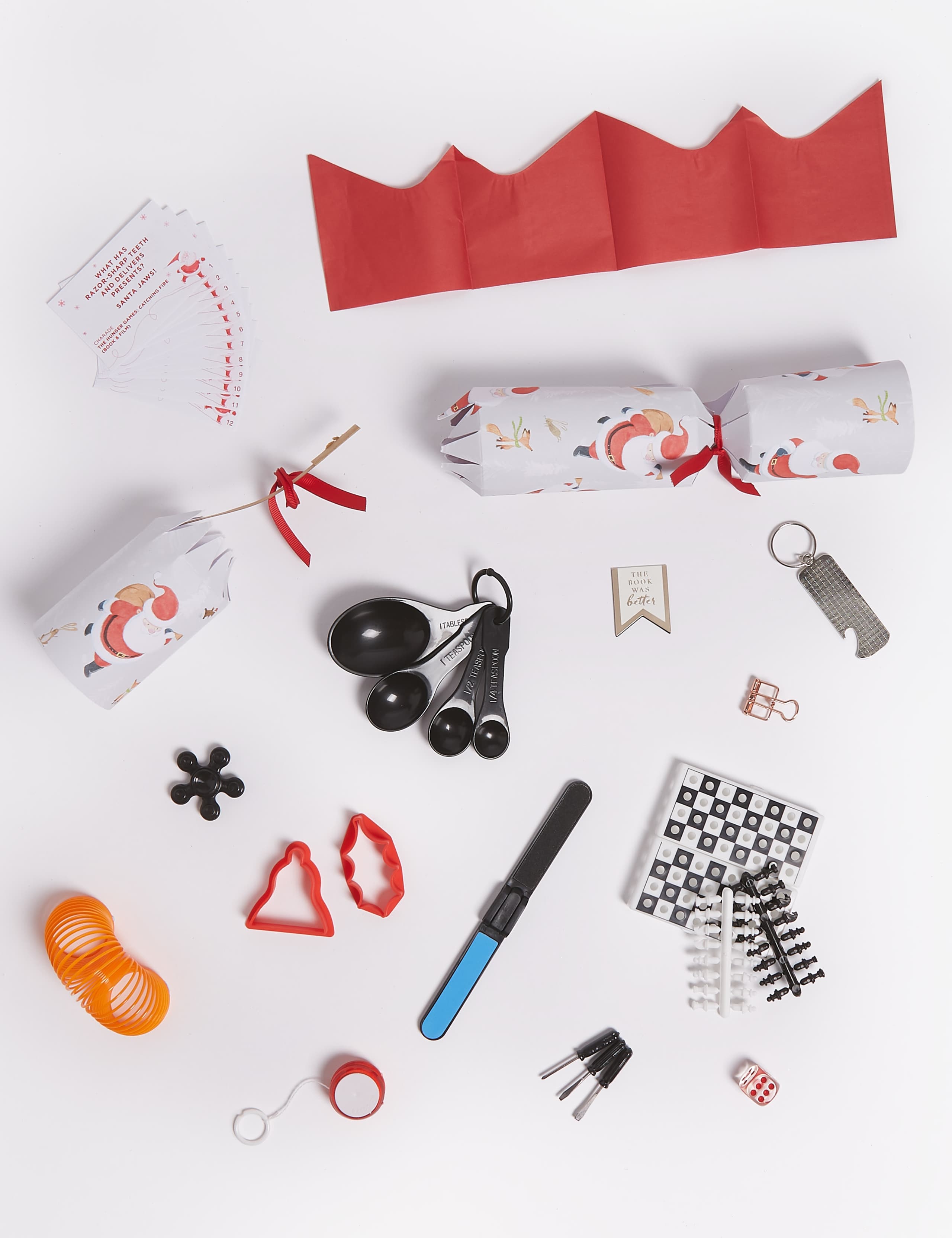 Fun Santa Family Christmas Crackers Pack of 12 2 of 3