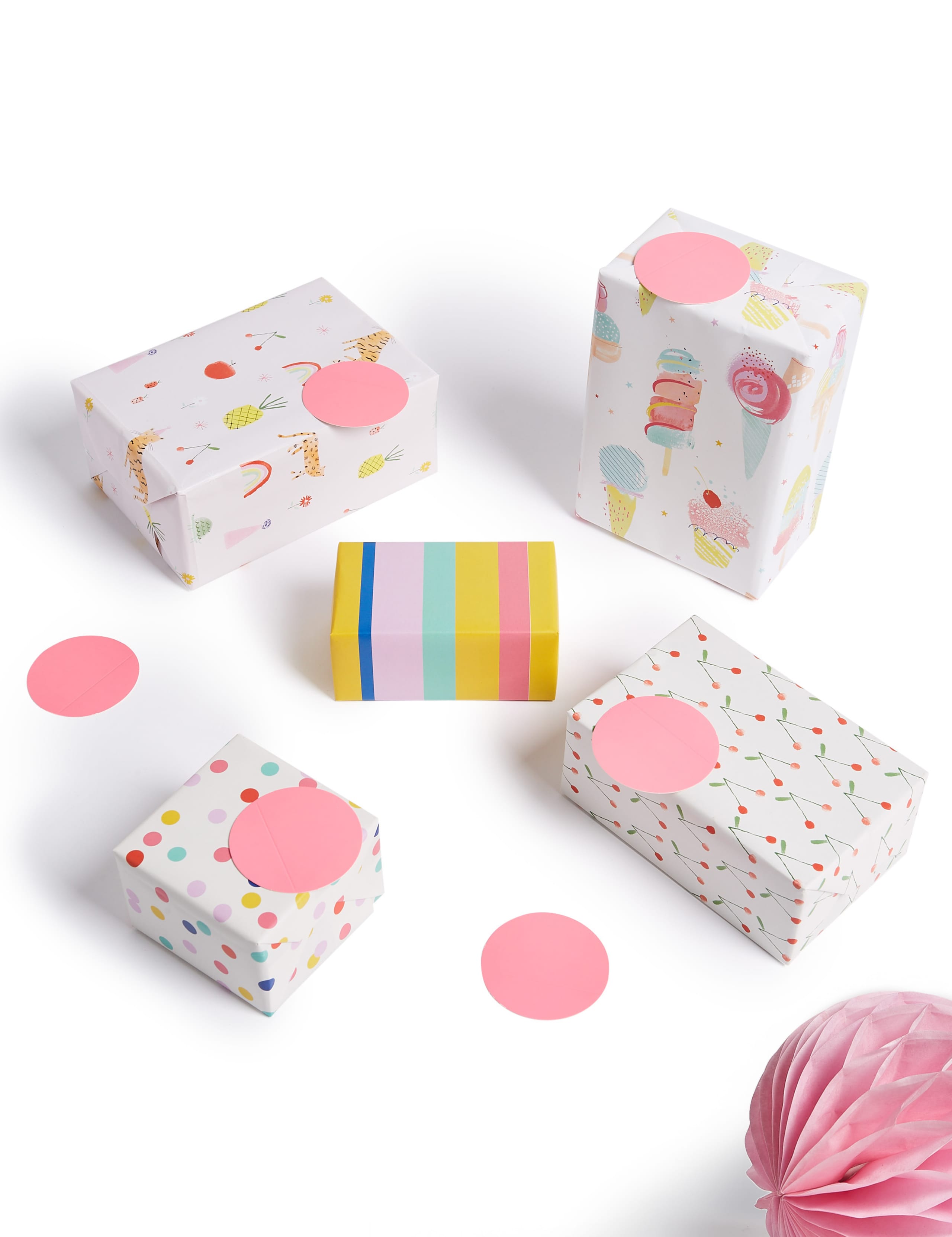 Pack of 10 Sheets of Gift Wrap & Tags 2 of 2