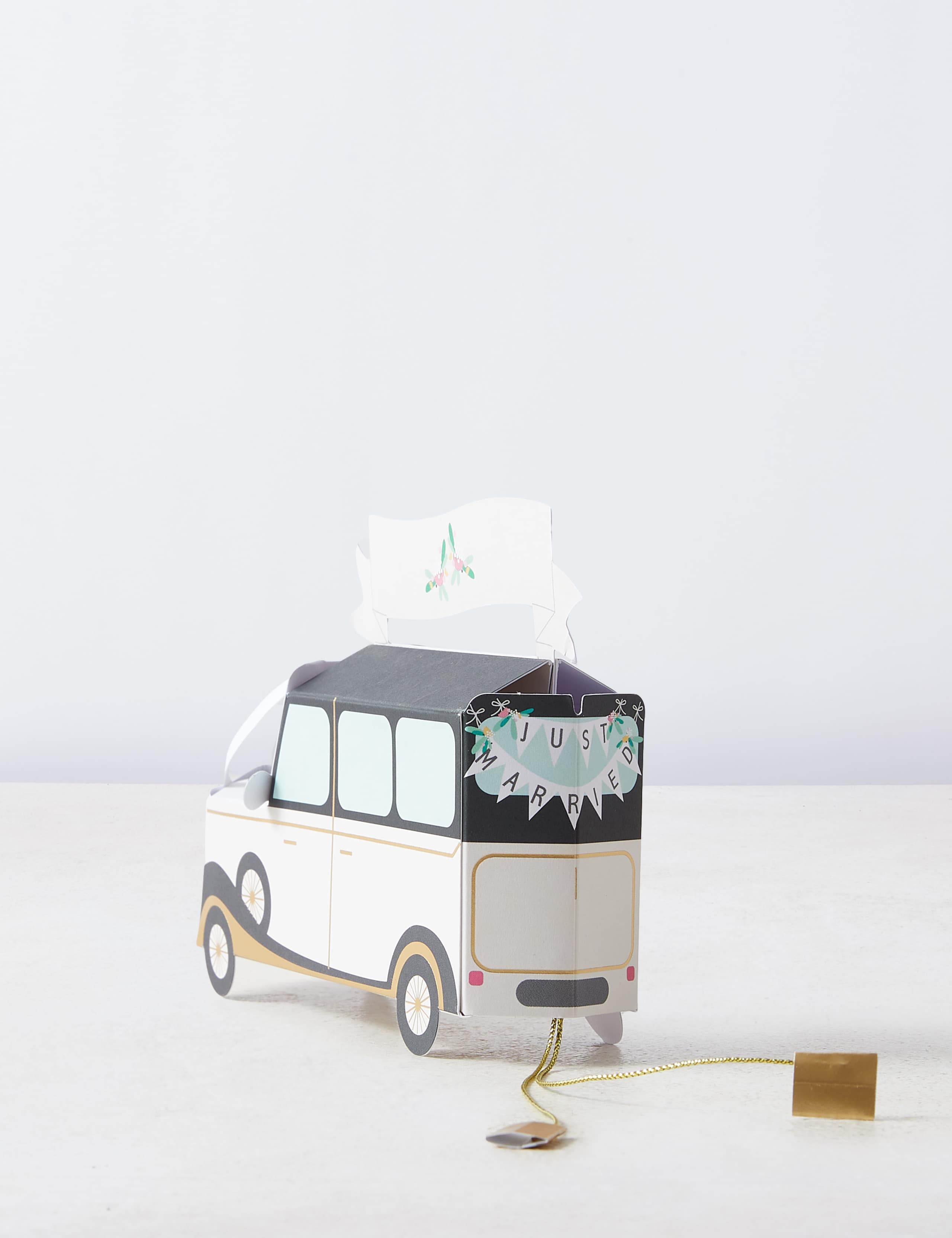 3D Pop-up Vintage Car Wedding Congratulations Card 3 of 4