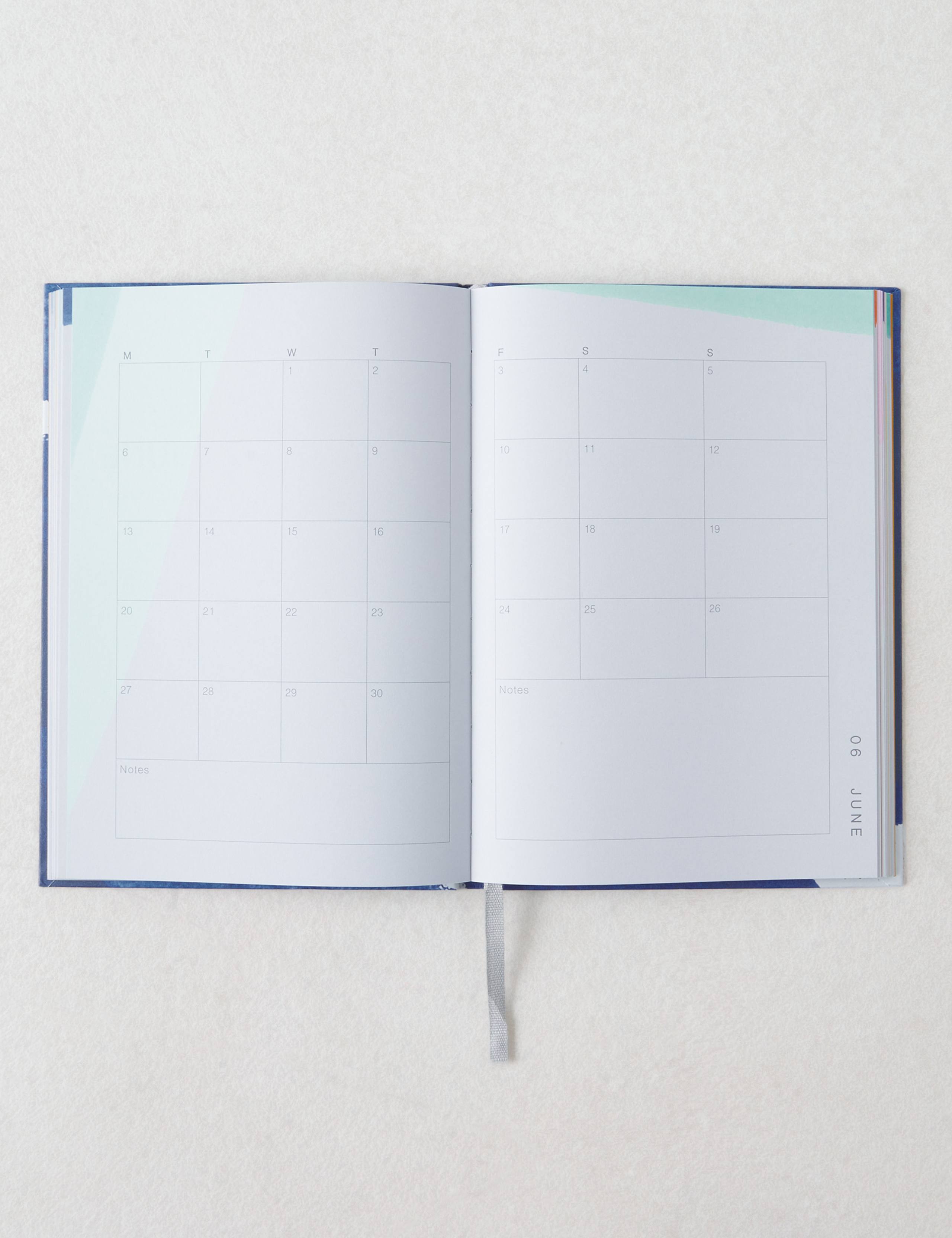 2022 Week to View Large Diary - Make Every Day Count Design 3 of 4