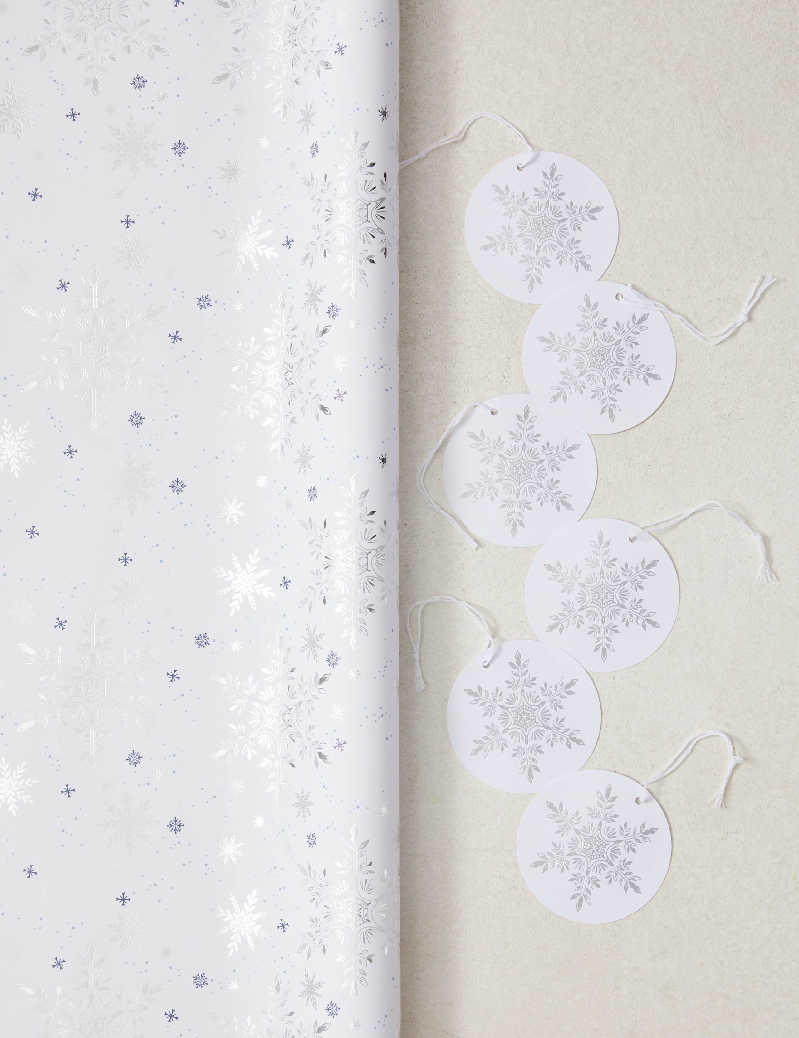 Snowflakes Christmas Wrapping Paper & Gift Tags Pack 2 of 2