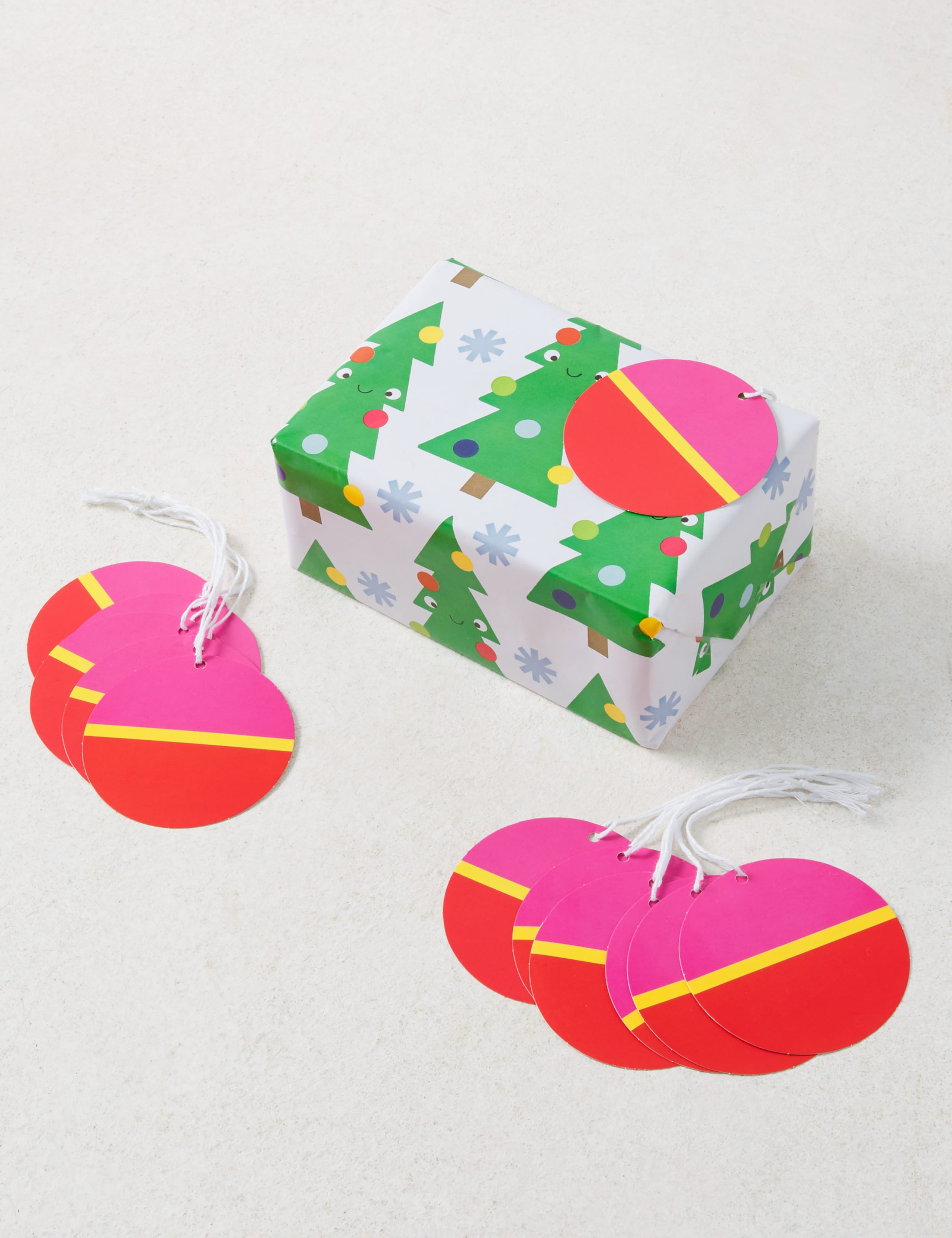 Contemporary Christmas Wrap & Tag Pack - 14m of Wrapping Paper & 12 Gift Tags 2 of 2
