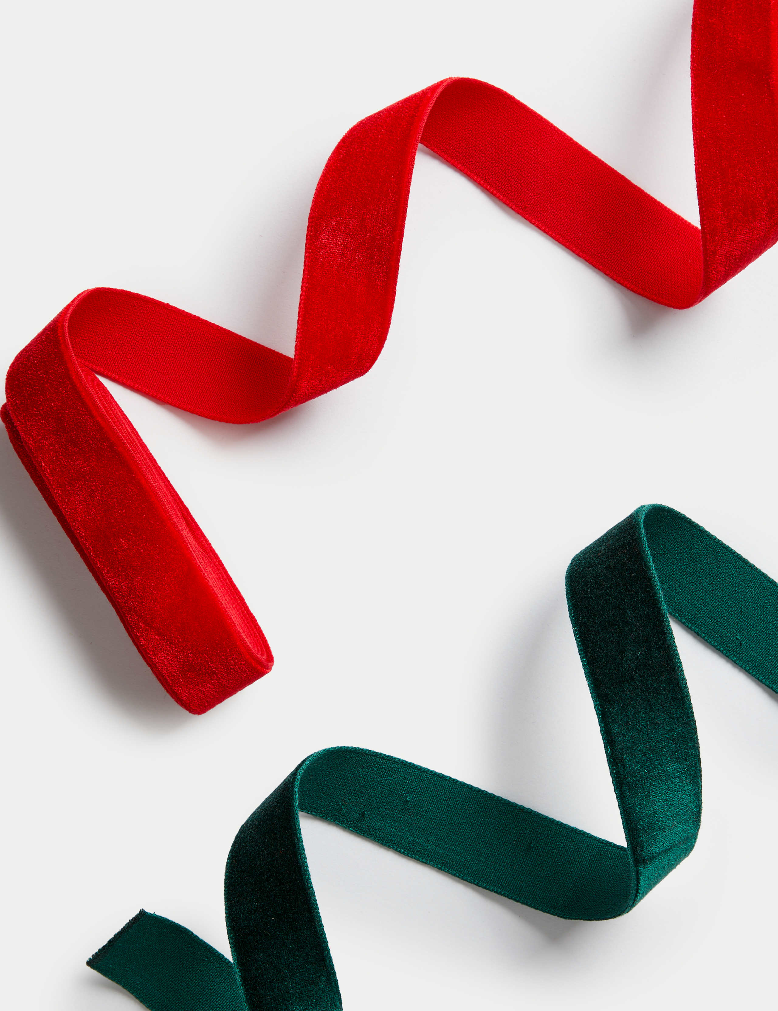 Christmas Luxury Velvet Ribbon Pack - Red & Green 2 of 2