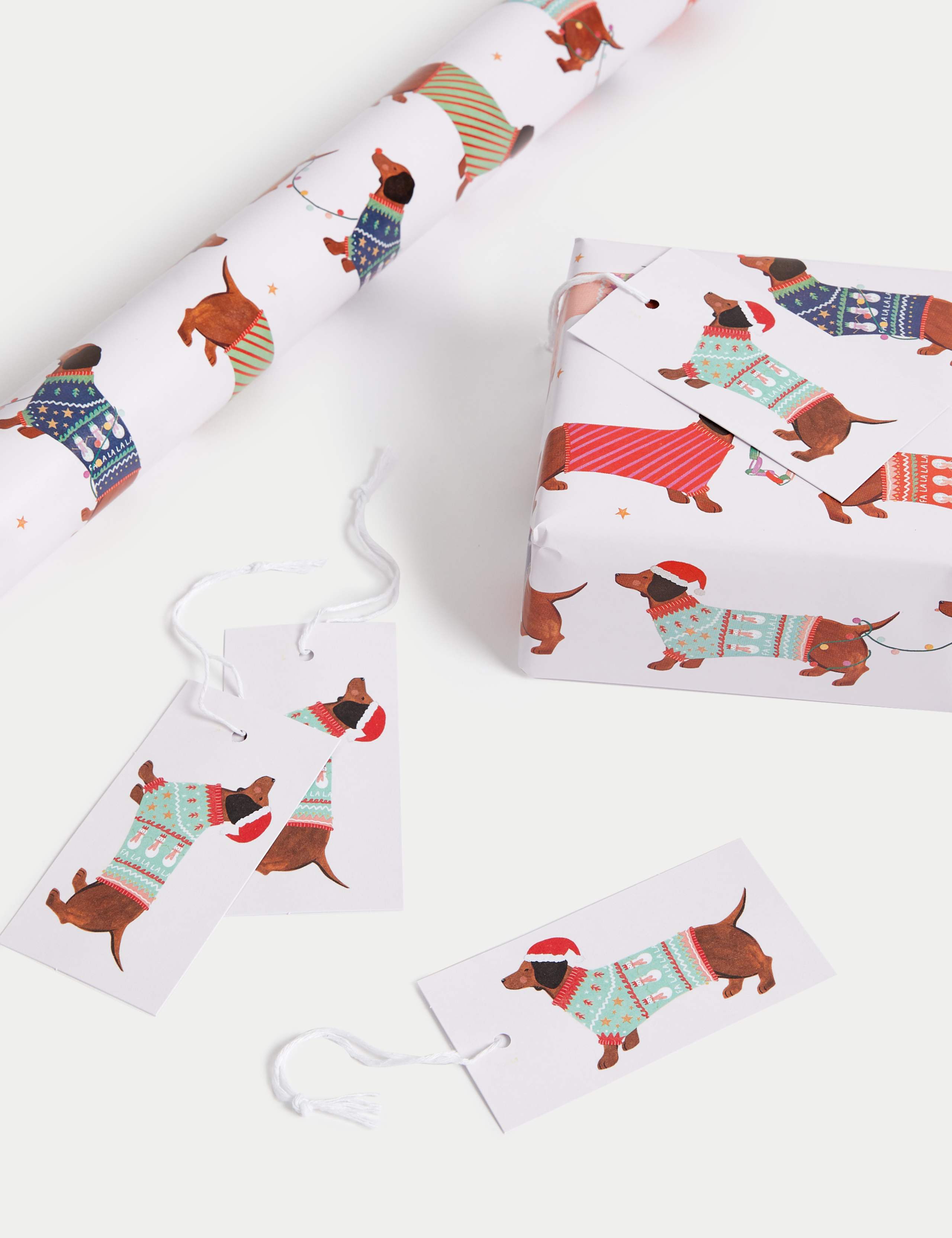 Sausage Dog 10M Christmas Gift Wrap & 6 Gift Tags 2 of 2