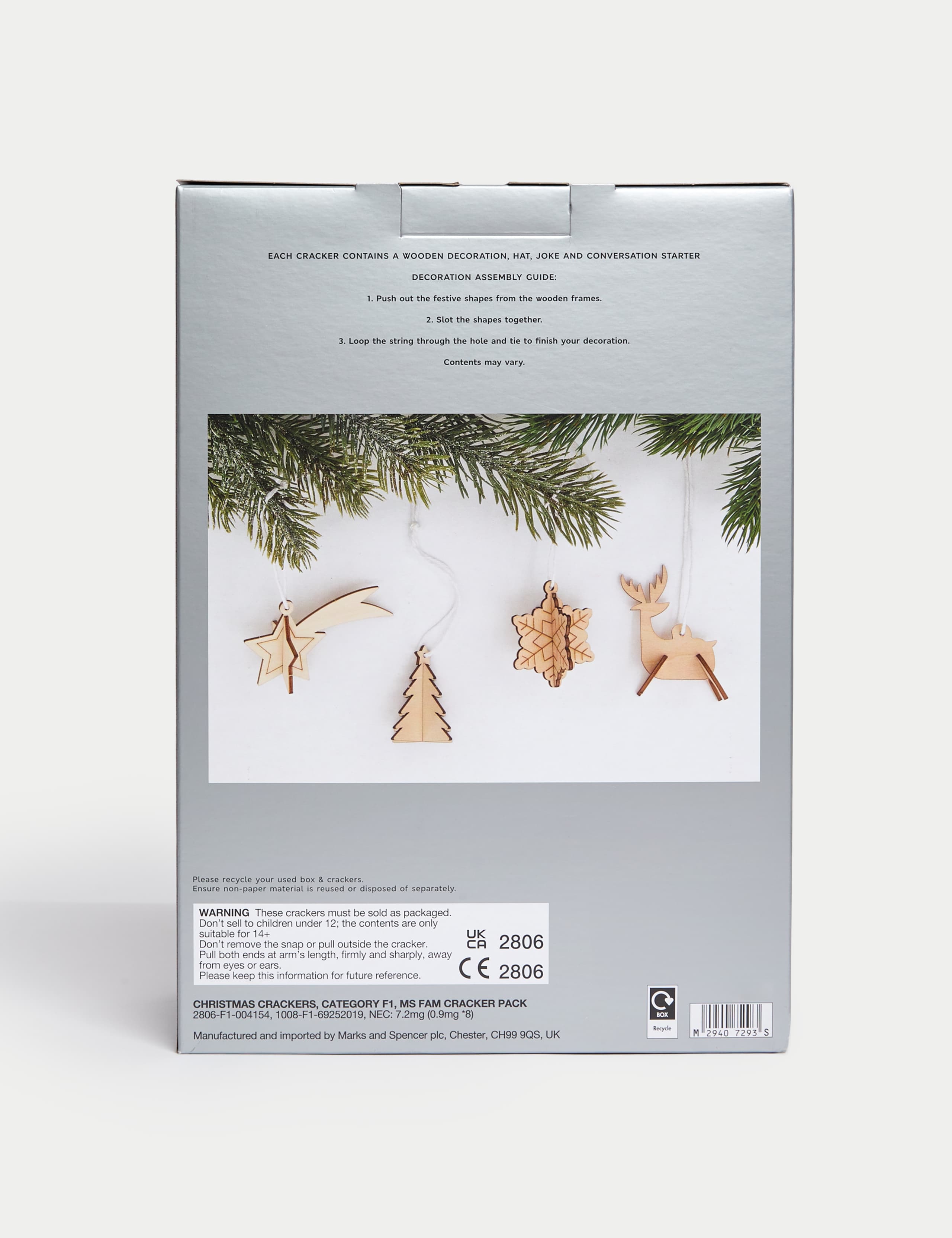 8 Christmas Crackers - Mistletoe Design 3 of 3