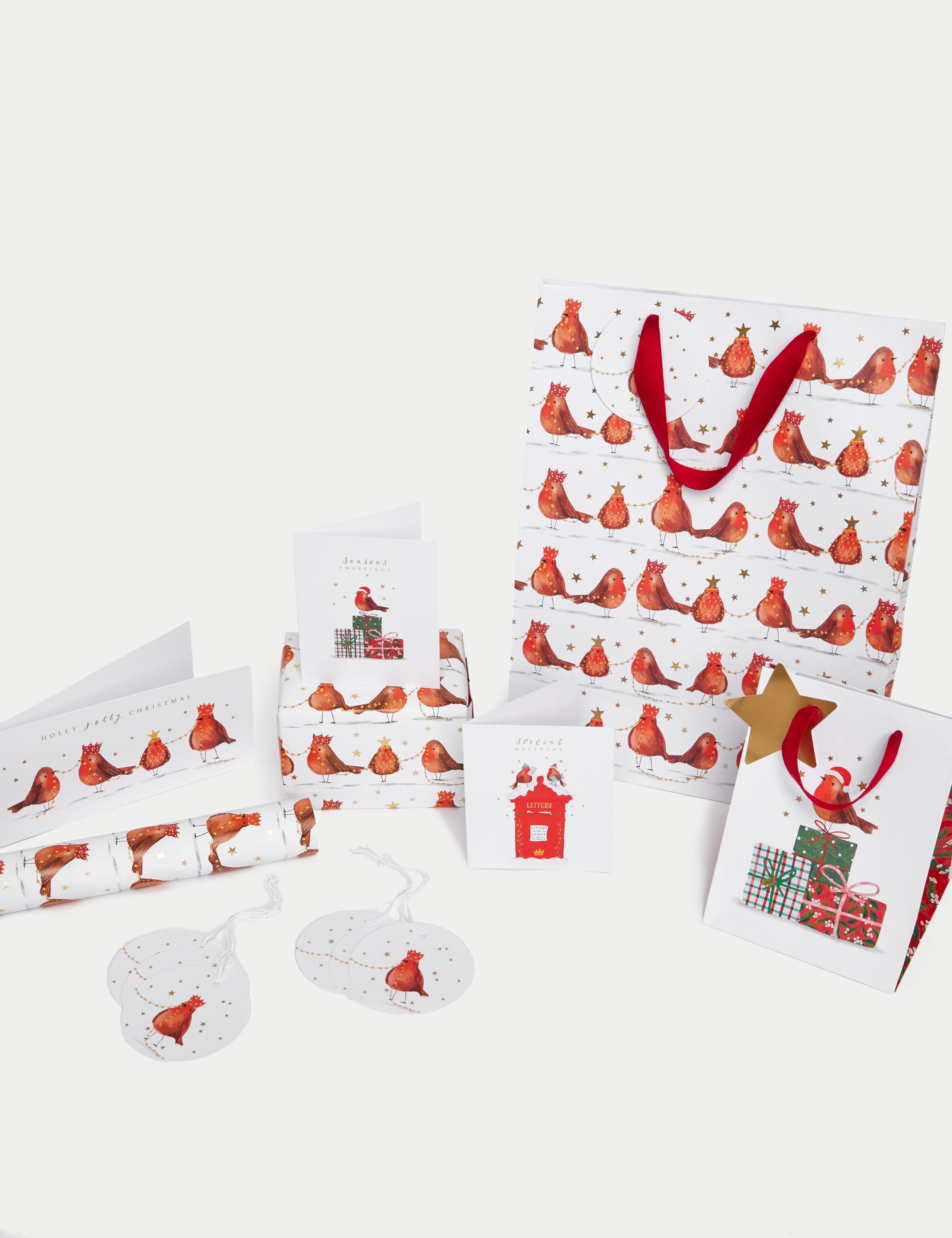 Robin 3M Christmas Gift Wrap with Cards, Tags & Gift Bags 2 of 6