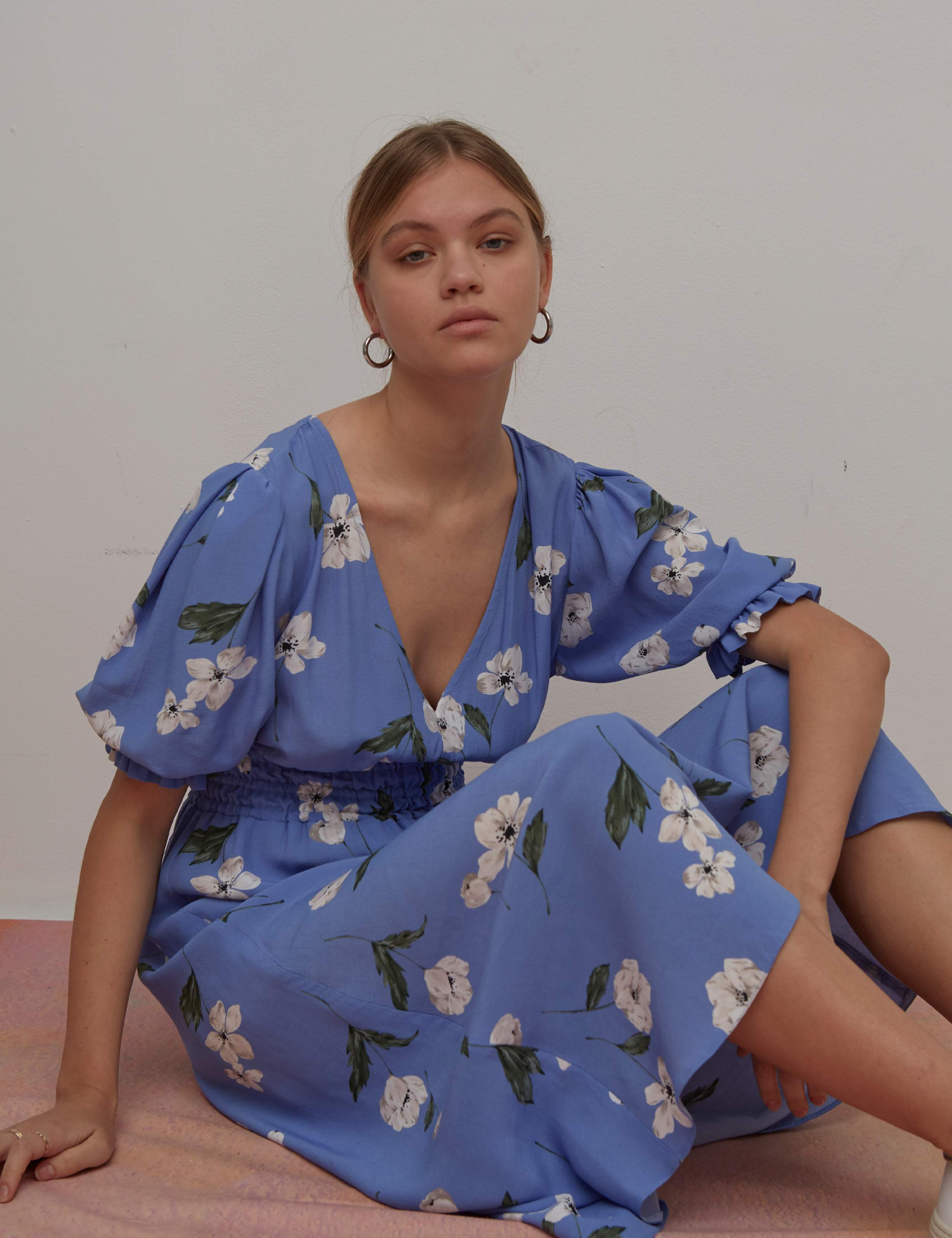 Floral V-Neck Midi Waisted Dress 2 of 4