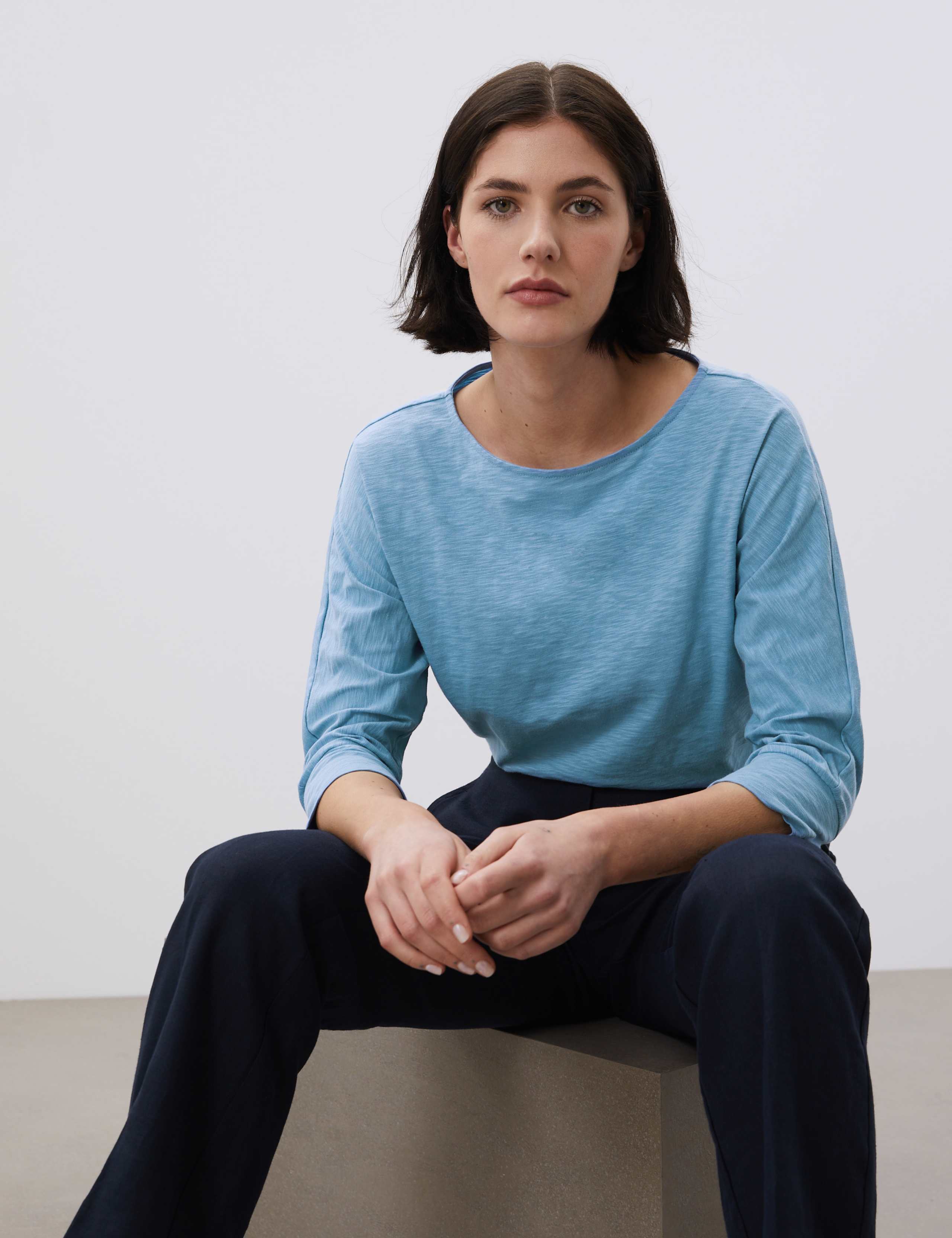 Jersey Round Neck Batwing 3/4 Sleeve Top 3 of 6