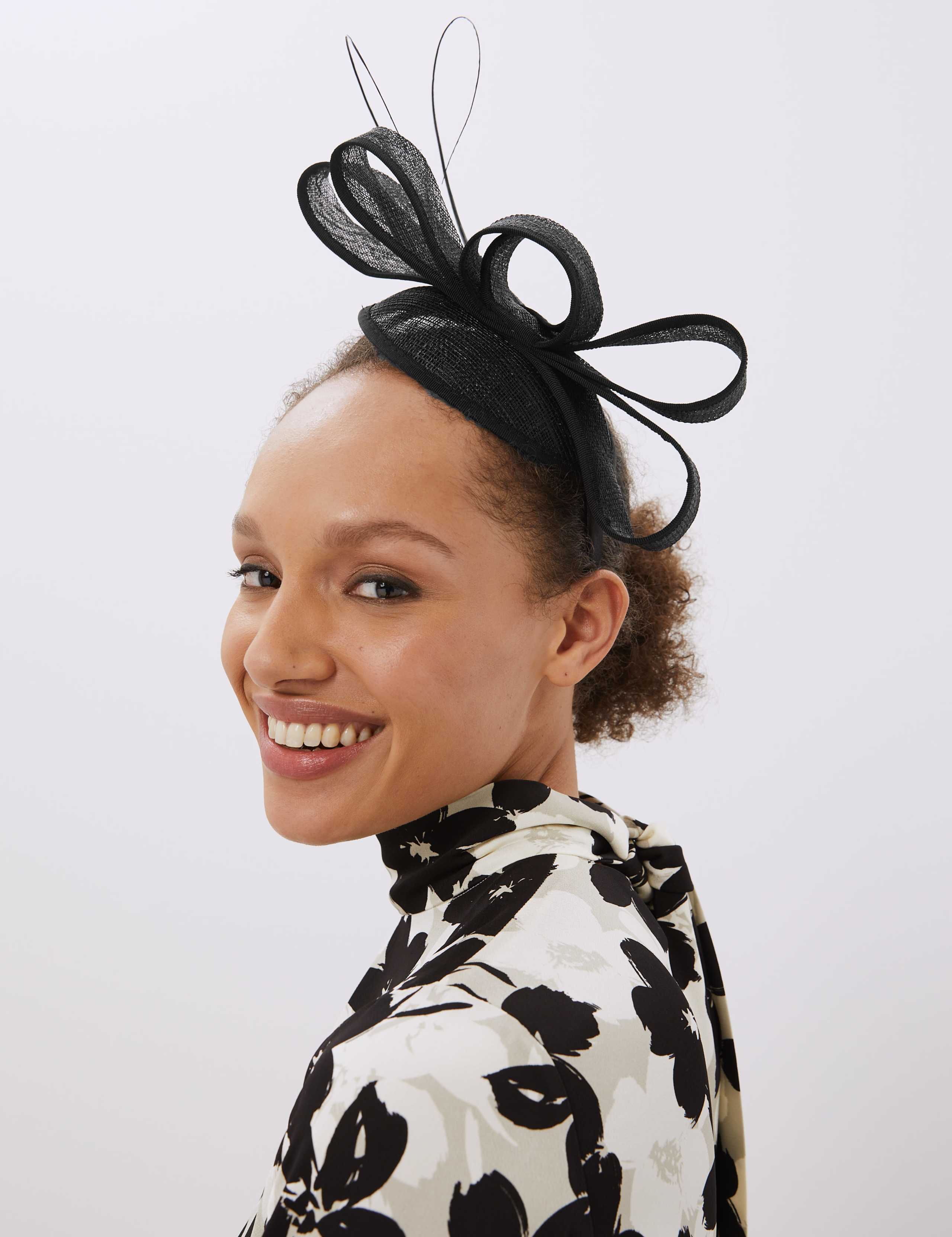 Bow Fascinator 1 of 2