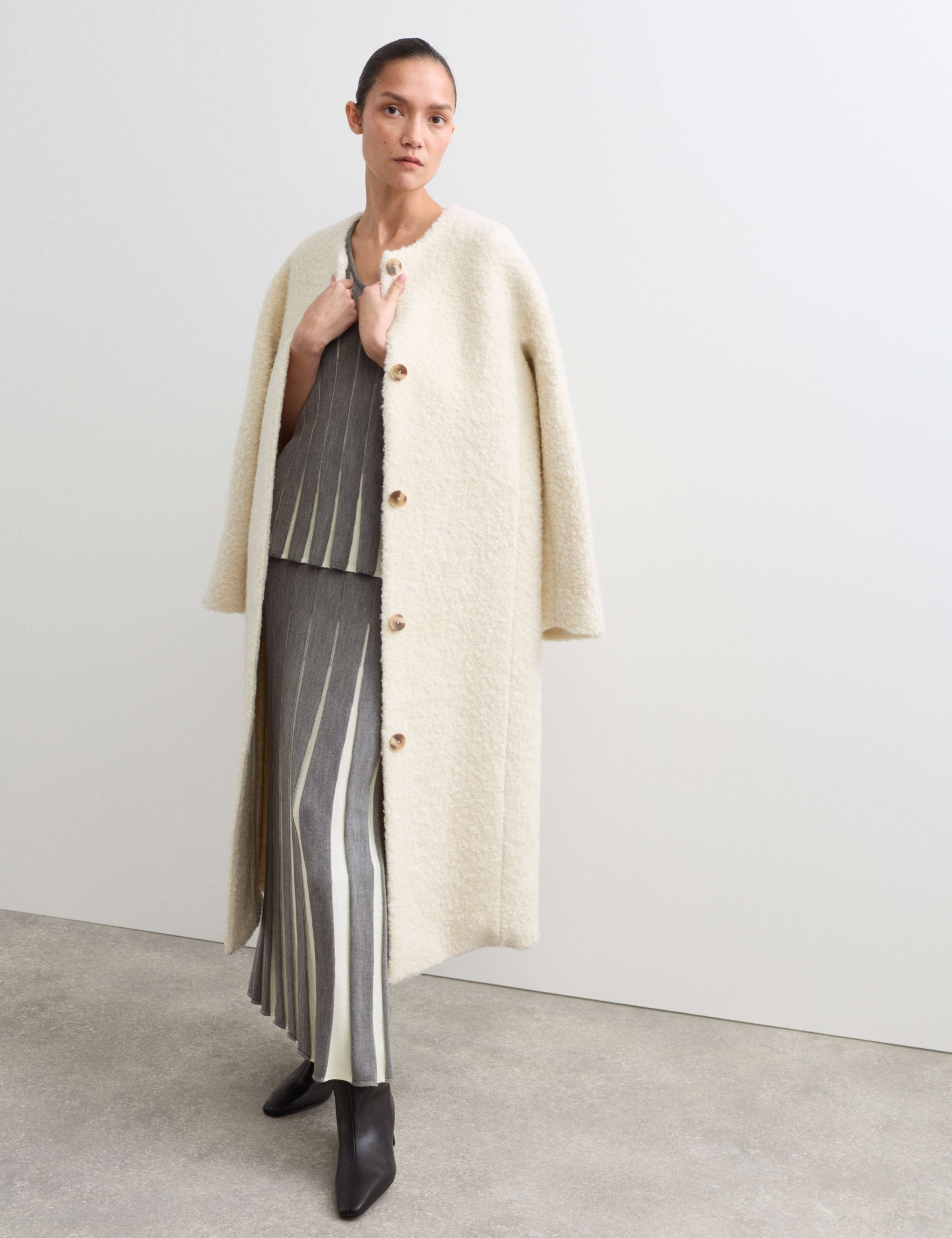 Merino Wool Rich V-Neck Pleated Knitted Top 5 of 6