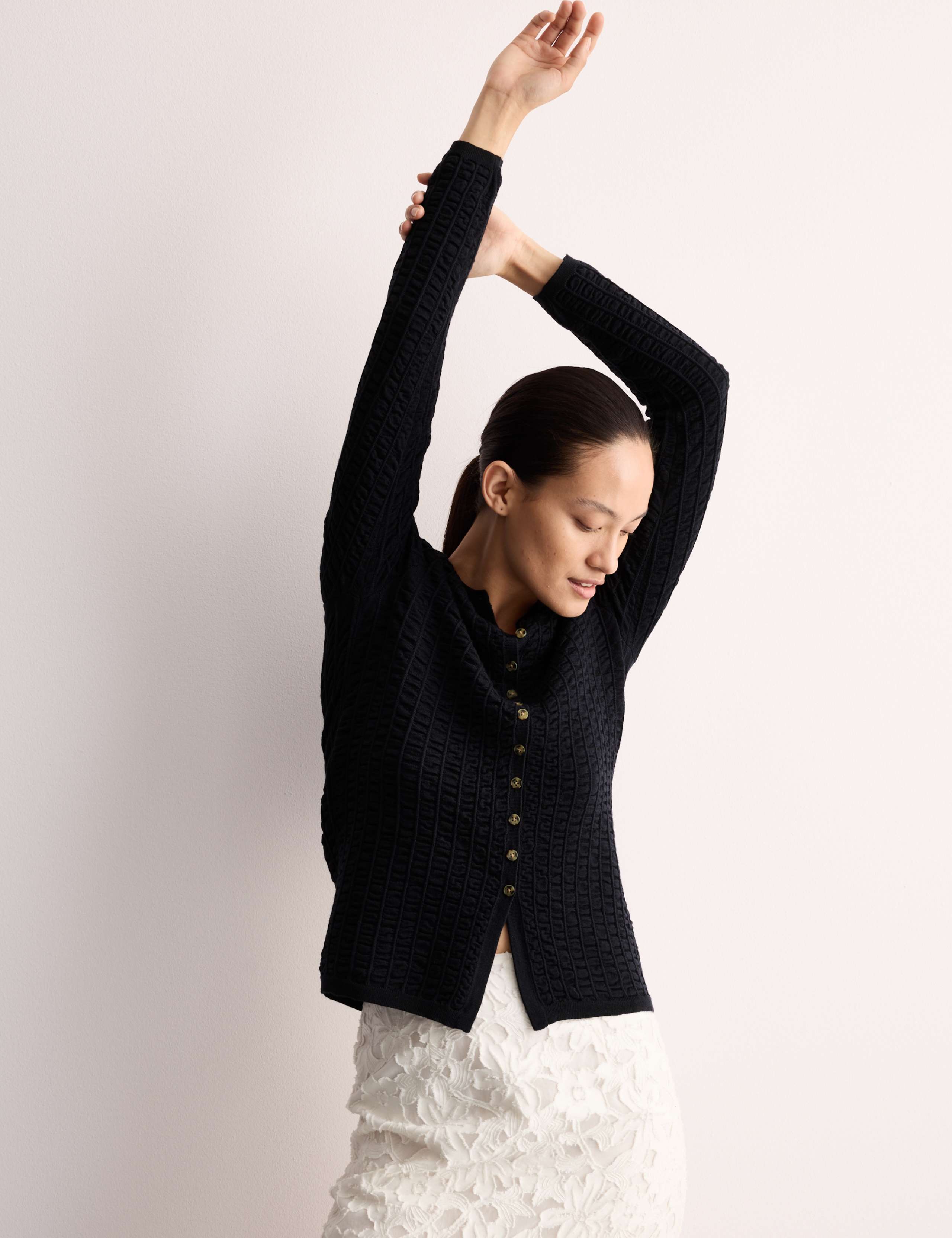 Merino Seersucker Cardigan 4 of 6
