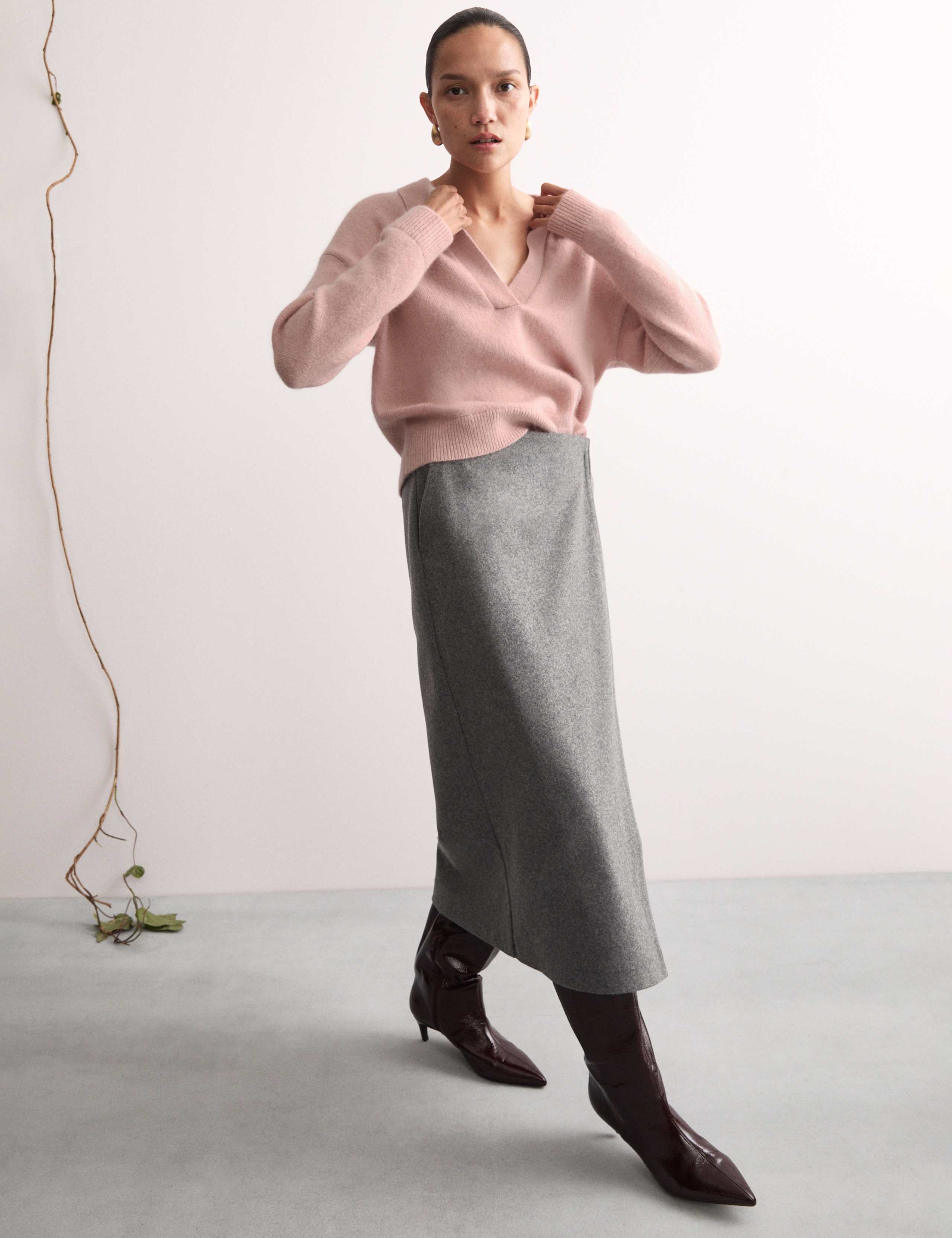 Mohair Blend Collared V-Neck Jumper 3 of 7