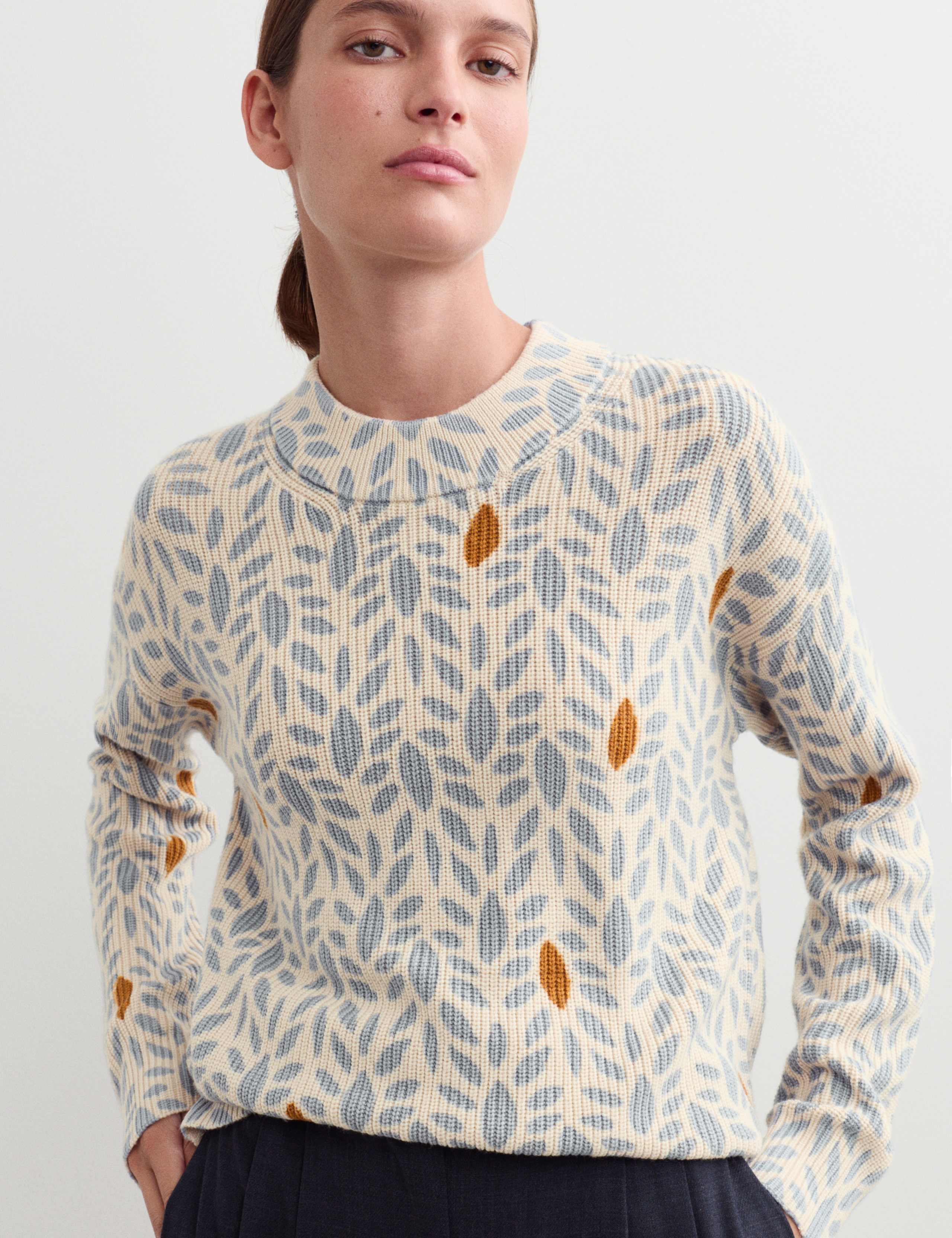 Pure Merino Wool Leaf Print Crew Neck Jumper 4 of 7