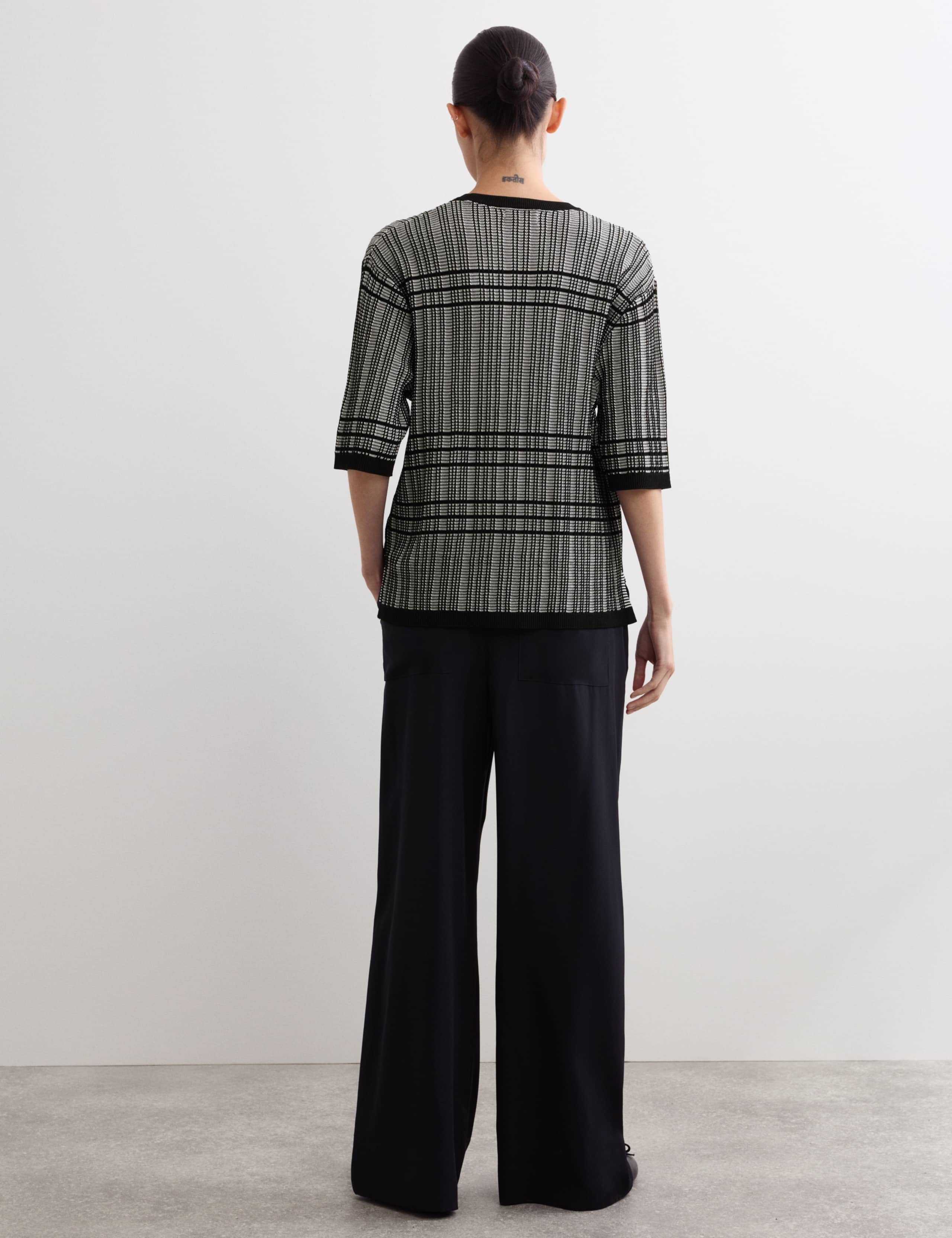 Viscose Grid Check Knitted Tee 6 of 7