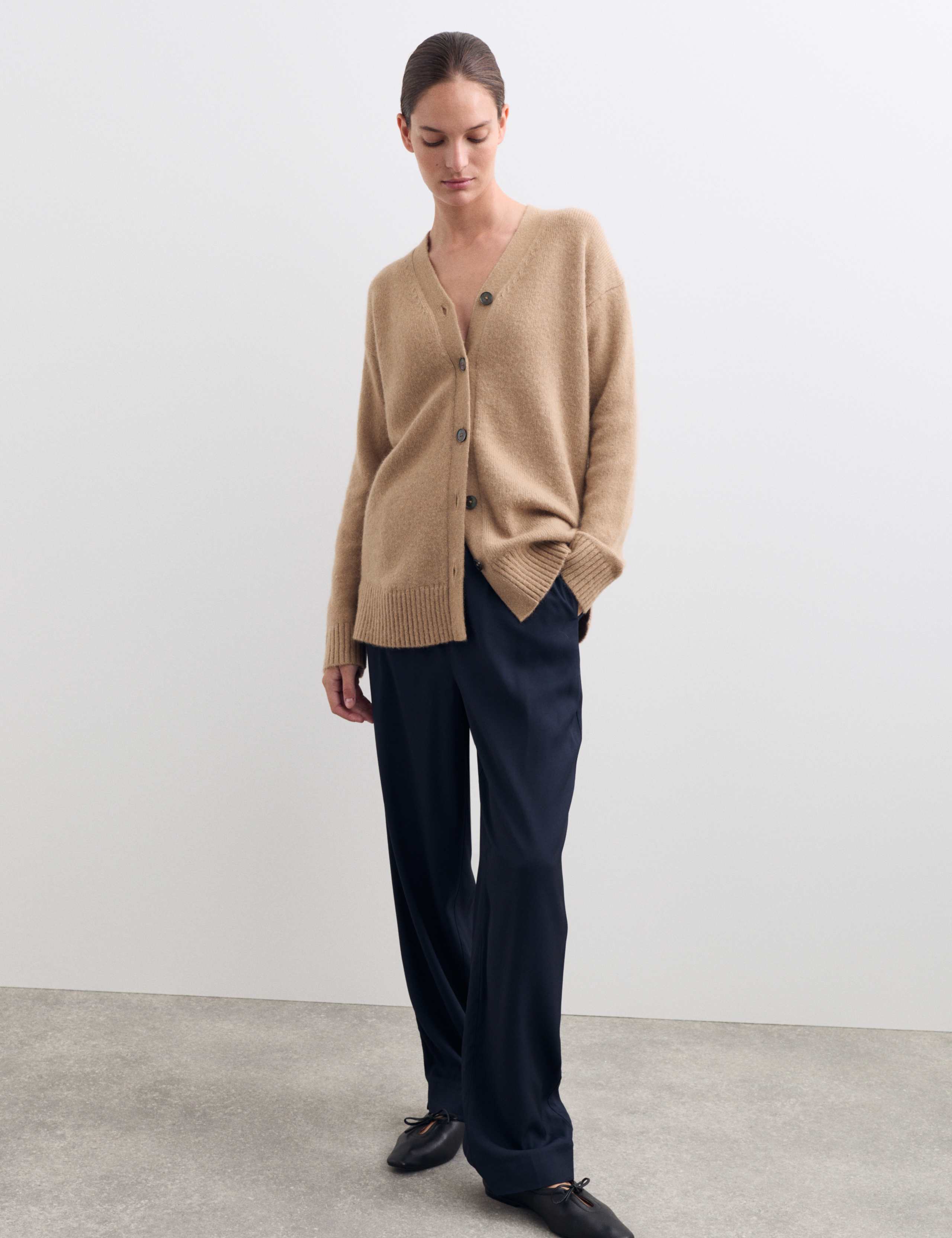 Mohair Blend V-Neck Relaxed Cardigan 3 of 6