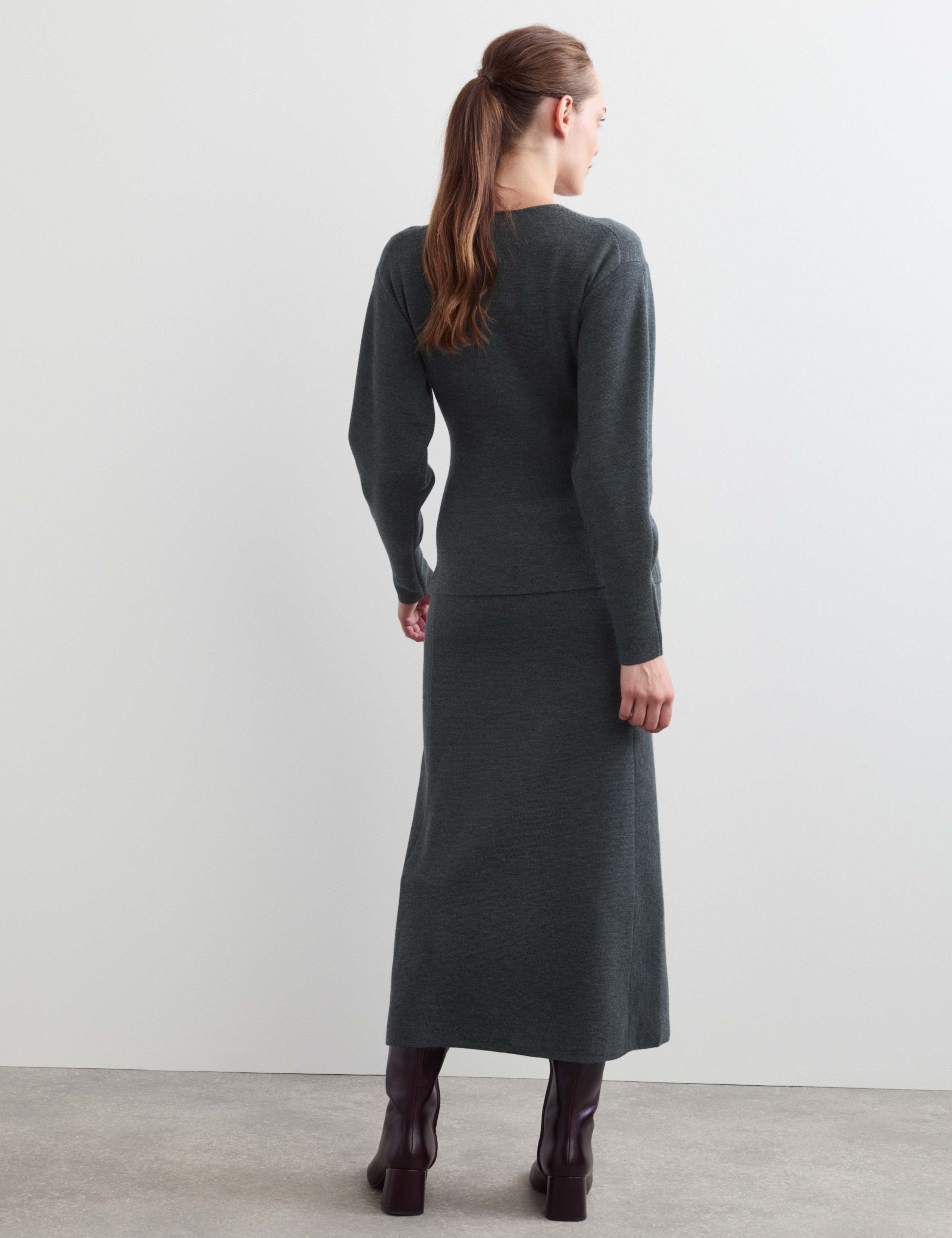 Pure Merino Wool V-Neck Fitted Jumper 6 of 6